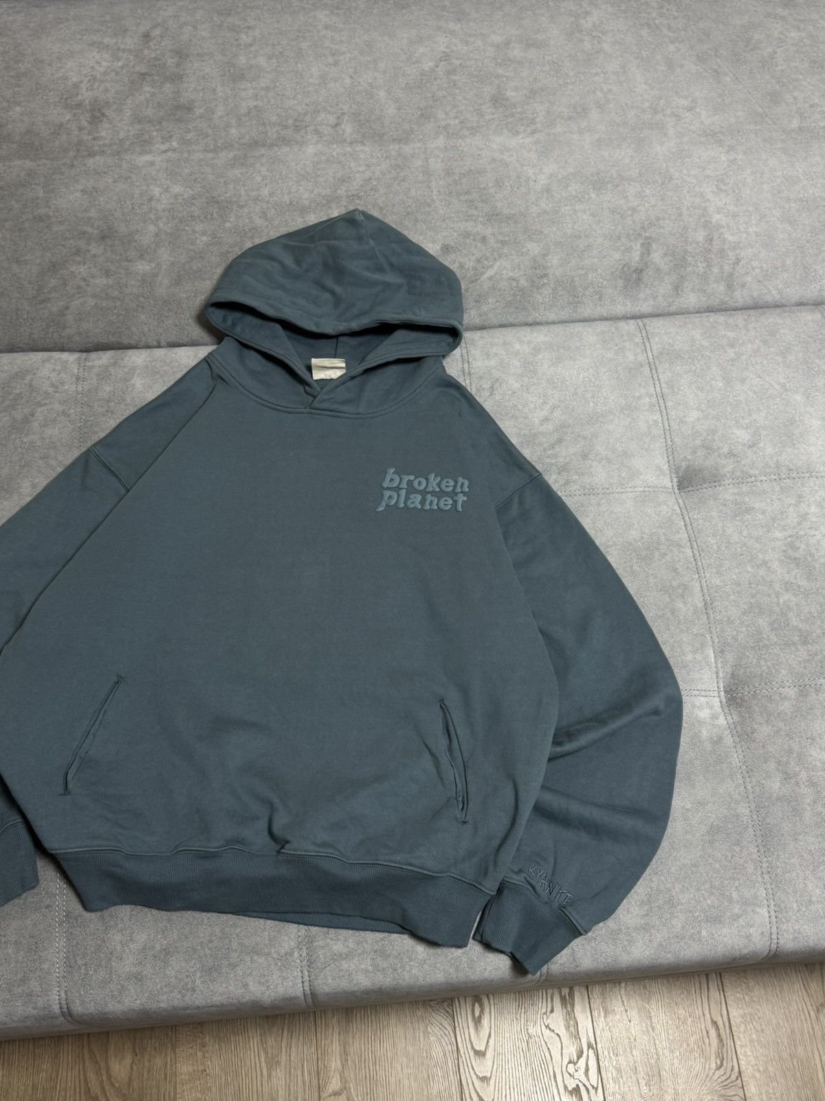 Broken Planet Rare Broken Planet Kyanite box fit oversized hoodie size XL Size US XL / EU 56 / 4 - 6 Thumbnail