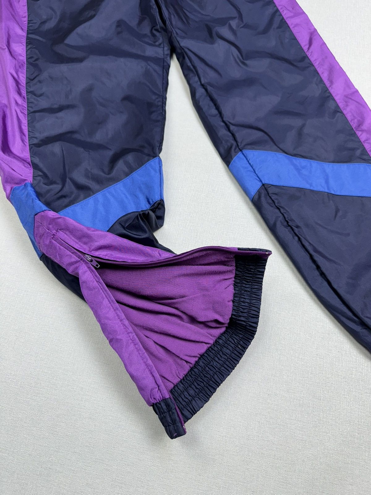 Adidas × Vintage Vintage Adidas Retro Track Nylon Pants Men’s size L Size US 34 / EU 50 - 4 Thumbnail