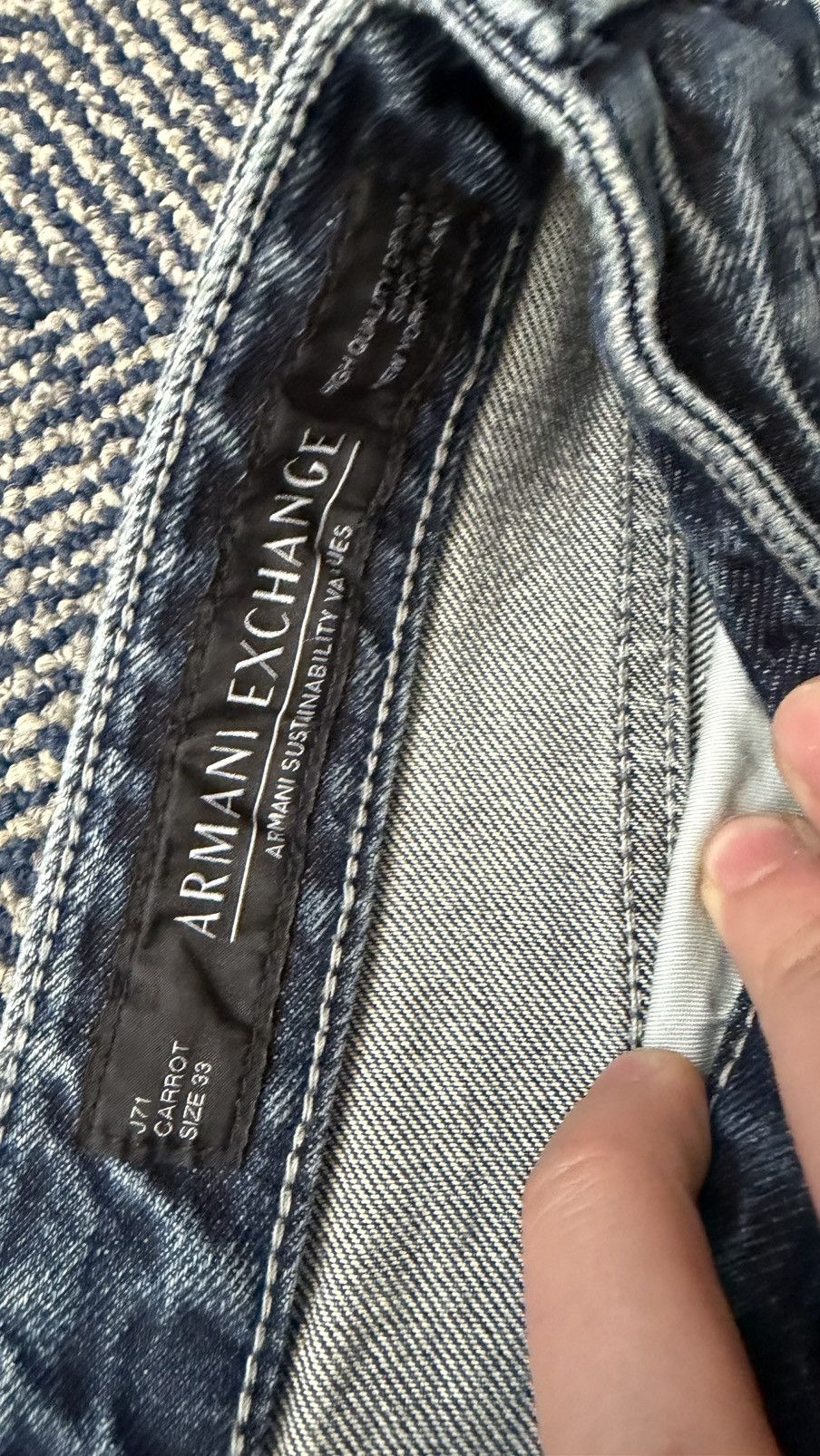 Armani Exchange VINTAGE WASH ARMANI EXCHANGE LOOSE FIT JEANS Size US 33 - 3 Thumbnail