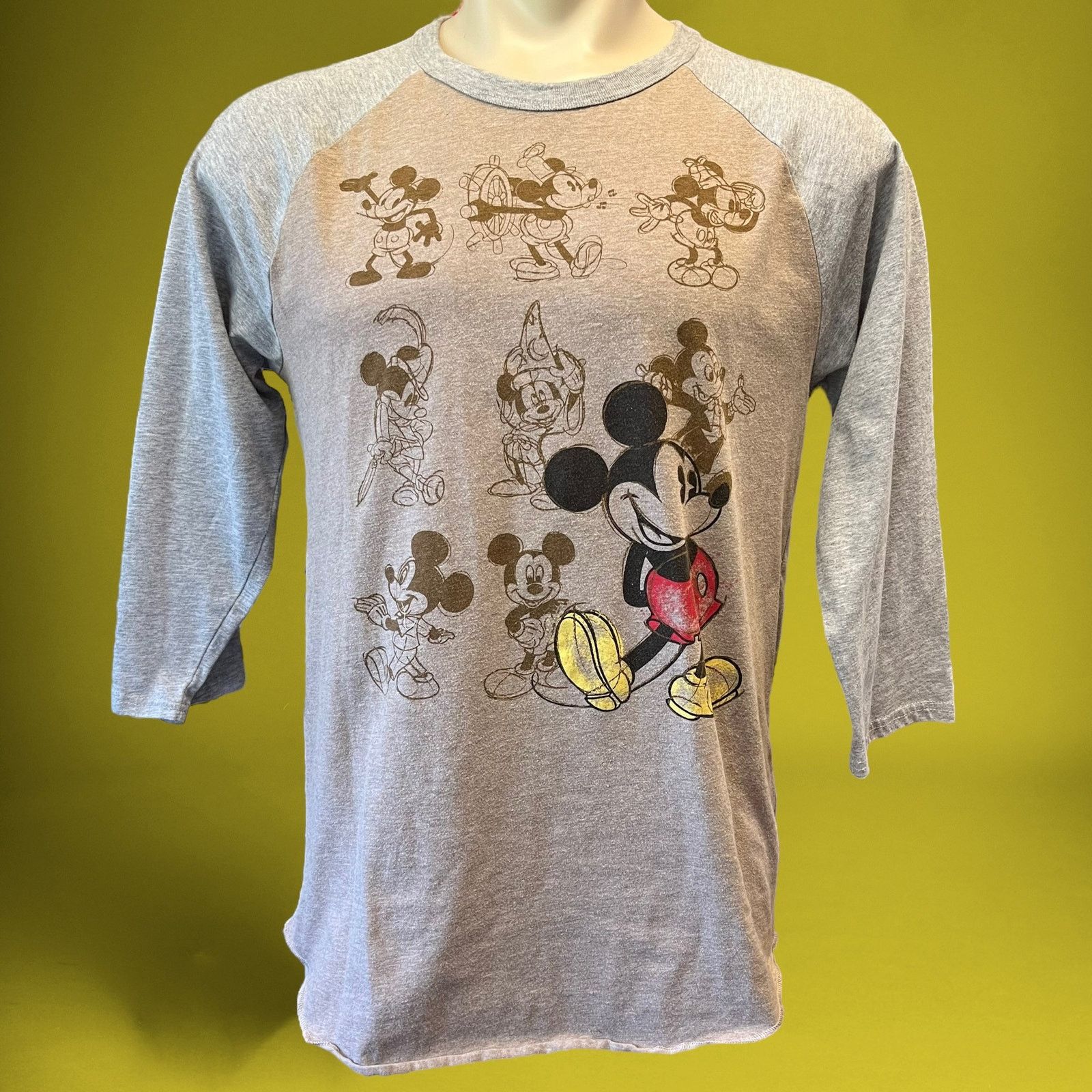 Disney Disney Mickey Mouse Changes 3/4 Length Sleeve Baseball JJ-13 Size L / US 10 / IT 46 - 1 Thumbnail