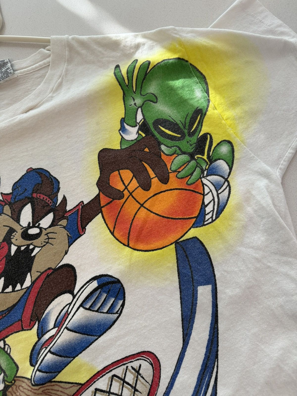 Disney × Vintage Vintage AOP Taz Looney Tunes In Your Space Size US M / EU 48-50 / 2 - 6 Thumbnail
