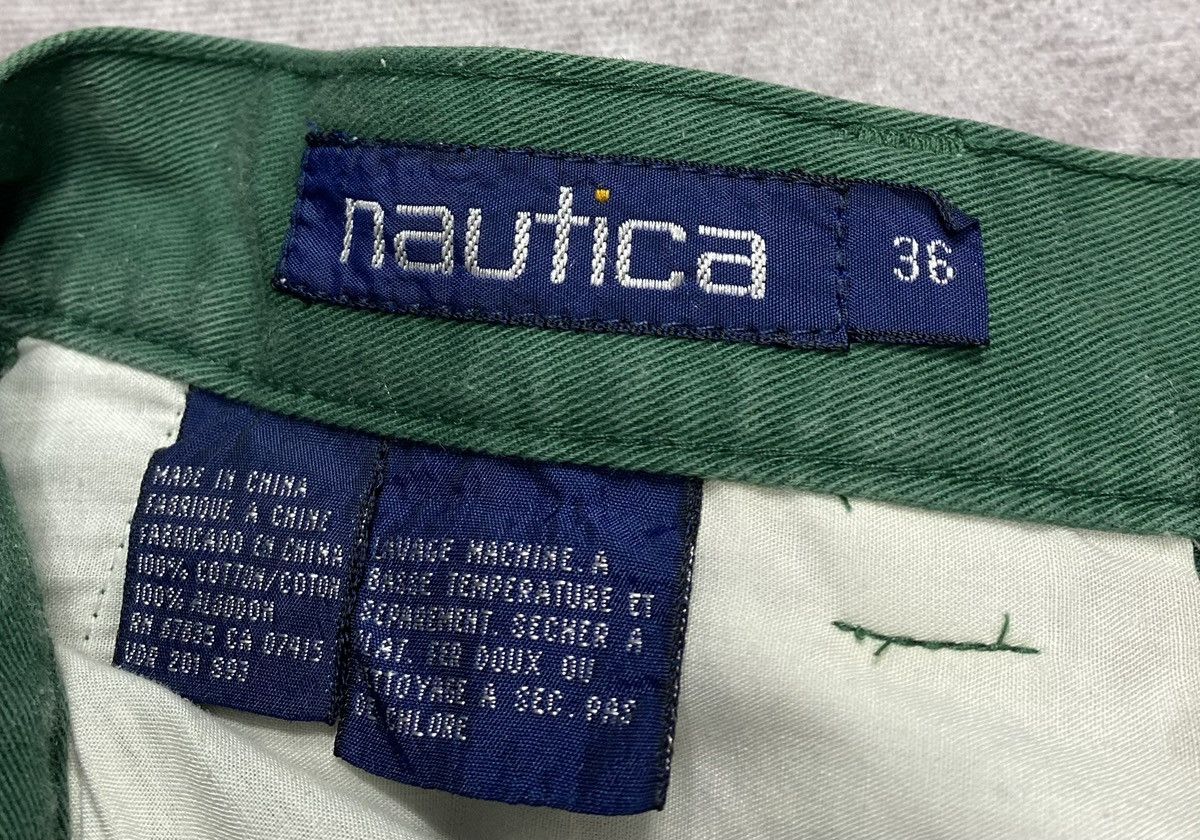 Nautica 90’s Vintage Nautica Green Basic Shorts Size US 36 / EU 52 - 4 Thumbnail