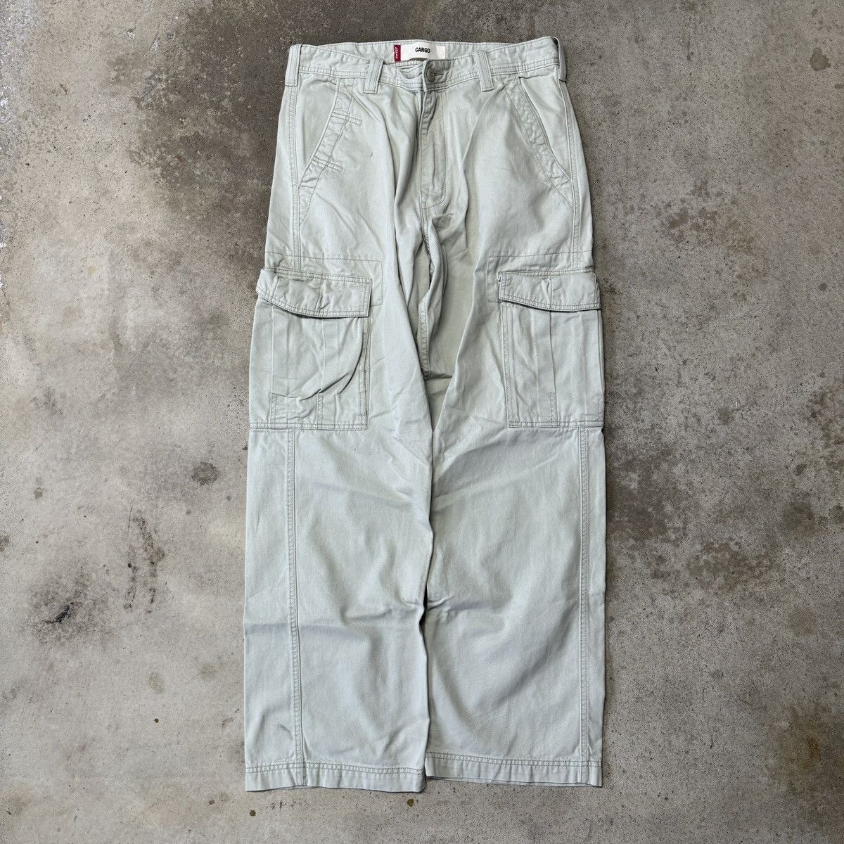 image of Levis x Vintage Y2K Levi's Baggy Cargo Pants Tan 33X32, Men's