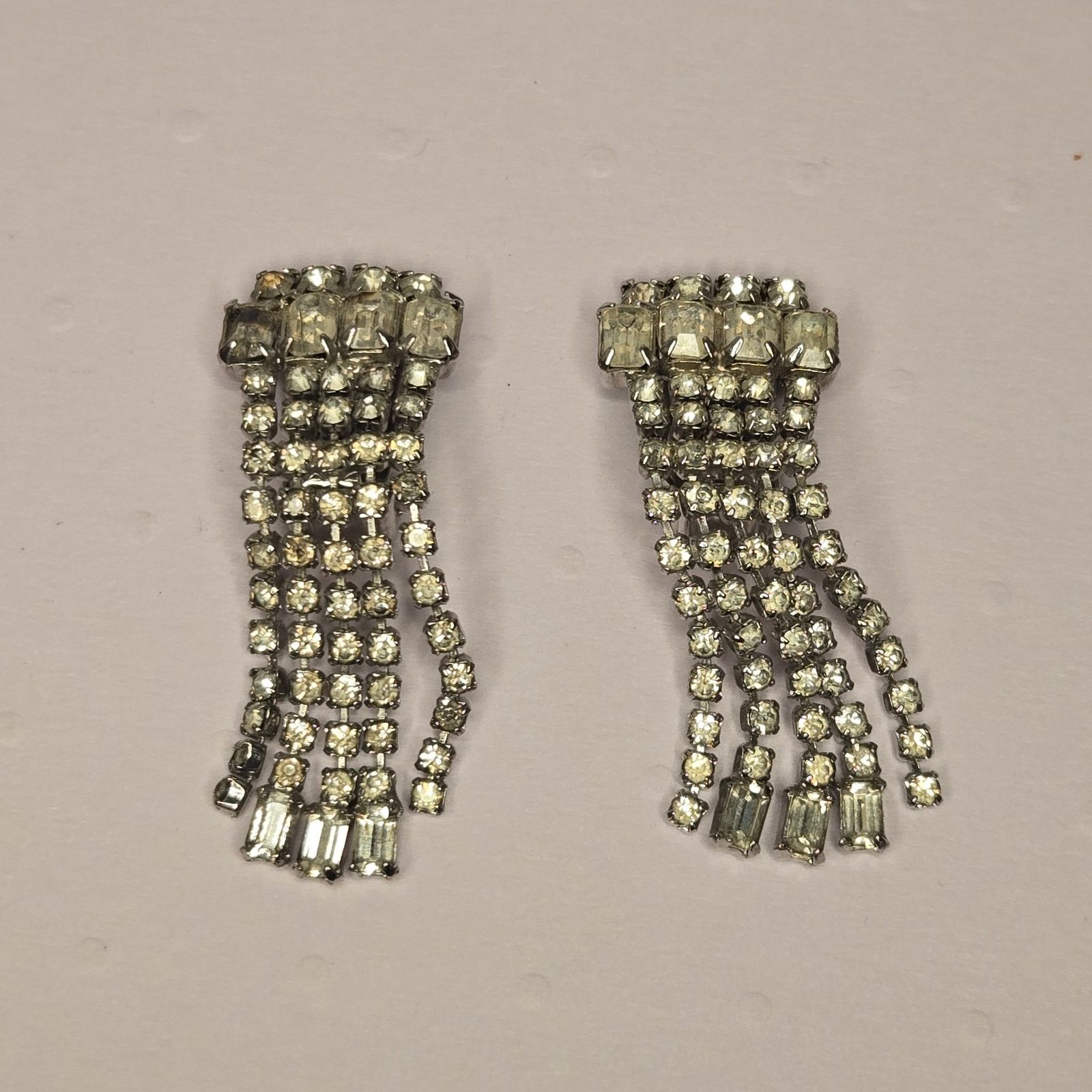 Vintage Vintage Clear Rhinestone Waterfall Clip On Earrings Size ONE SIZE - 10 Thumbnail