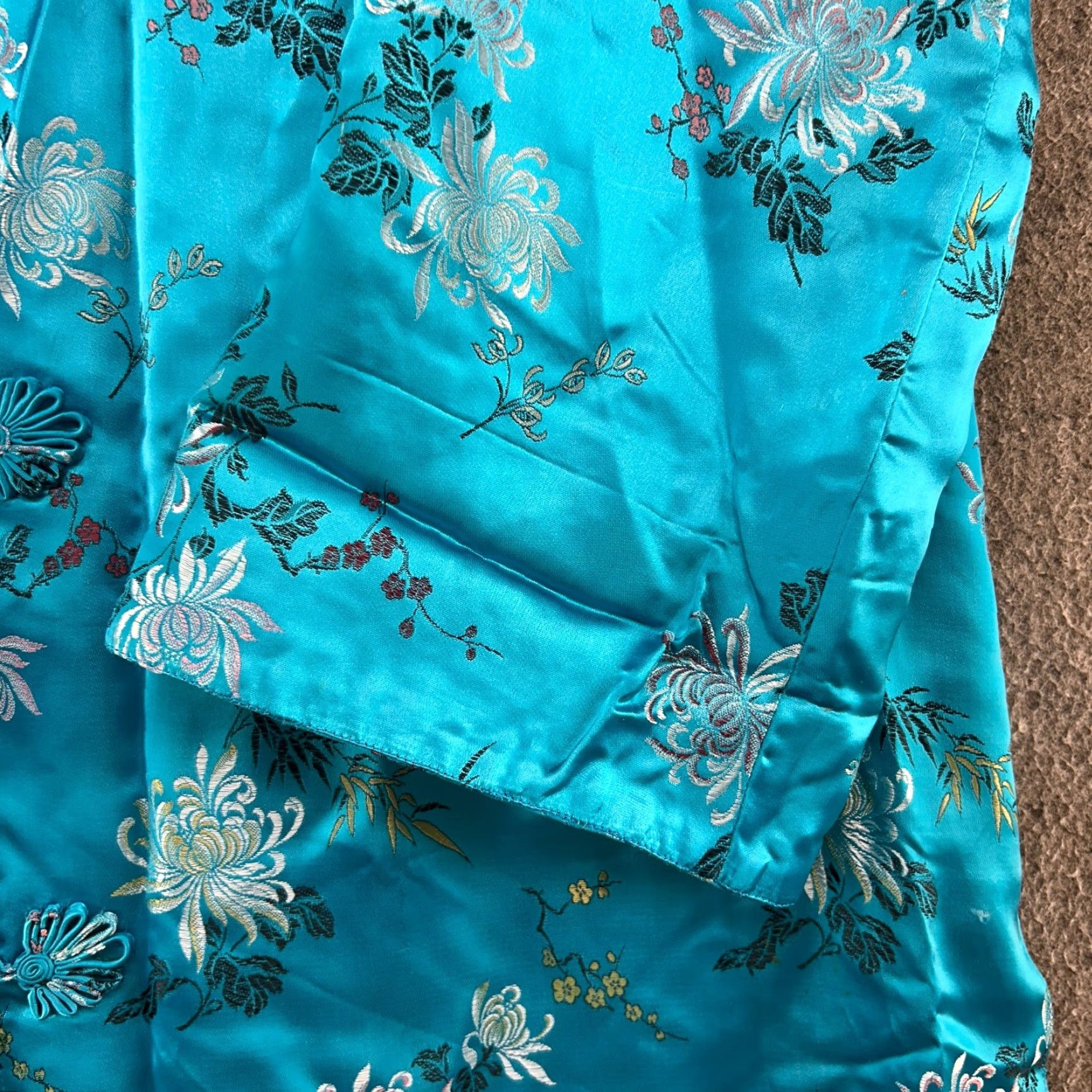 Vintage VINTAGE Longevity Robe Womens L/XL? Blue Traditional Kimono Floral Embossed 90s Size ONE SIZE - 5 Thumbnail