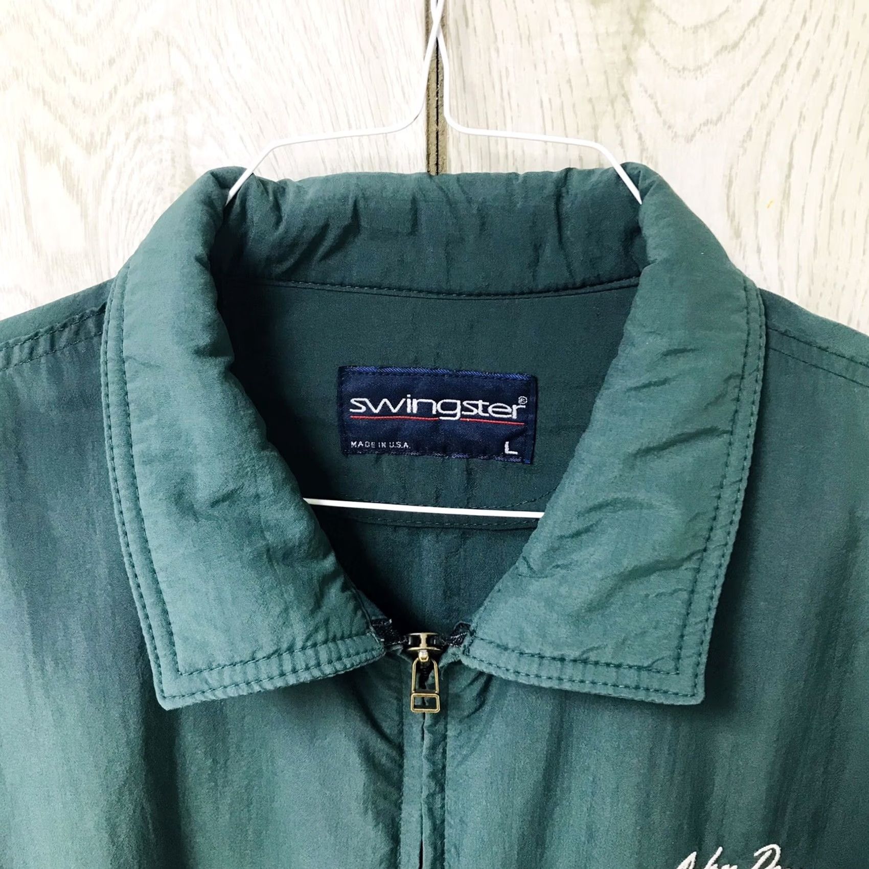 Vintage VINTAGE Swingster Men Jacket Bomber Zip Windbreaker John Deere Embroidered Green L USA Outdoor 80s 90s Mens Size US L / EU 52-54 / 3 - 2 Thumbnail