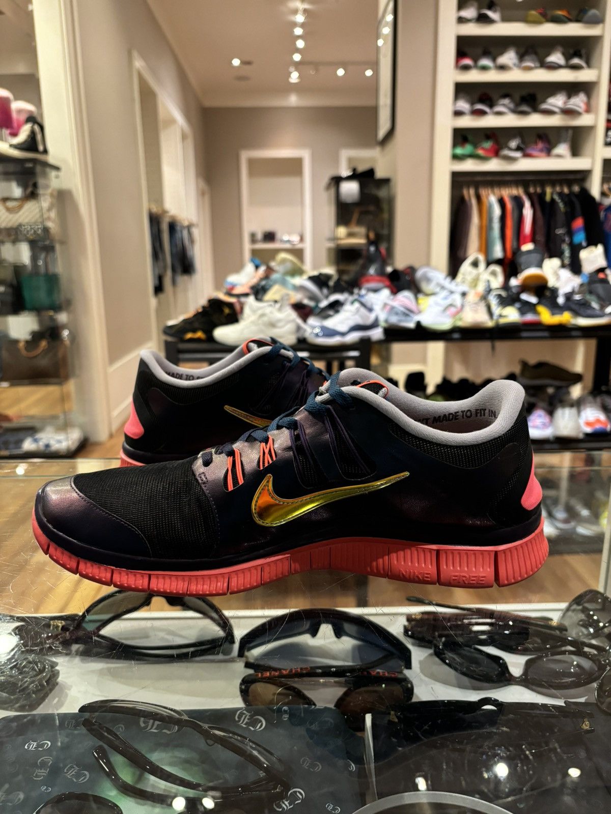 Nike Nike Free 5.0 Doernbecher (2013) Size US 12 / EU 45 - 4 Thumbnail