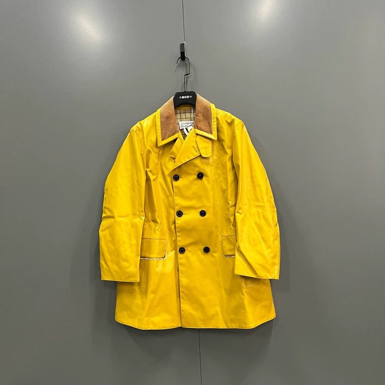 Maison Margiela Maison Margiela Yellow double-breasted coat Size US S / EU 44-46 / 1 - 1 Thumbnail