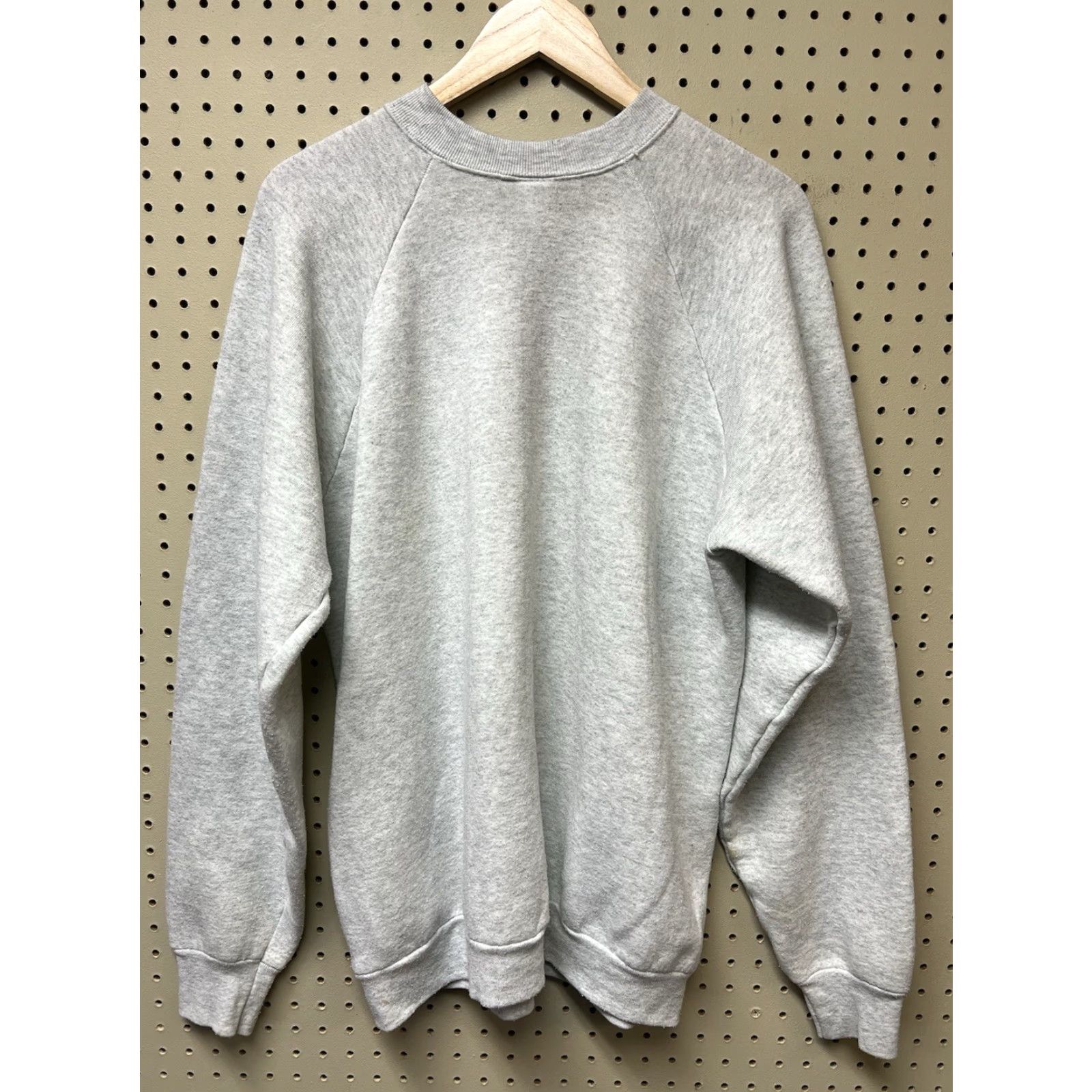 Fruit Of The Loom VINTAGE Fruit of the Loom Tweety Bird Sweatshirt Gray XL Men Pullover Crew Neck Graphic Print 90s Cartoon US Made Stains-pilling Size US XL / EU 56 / 4 - 2 Thumbnail