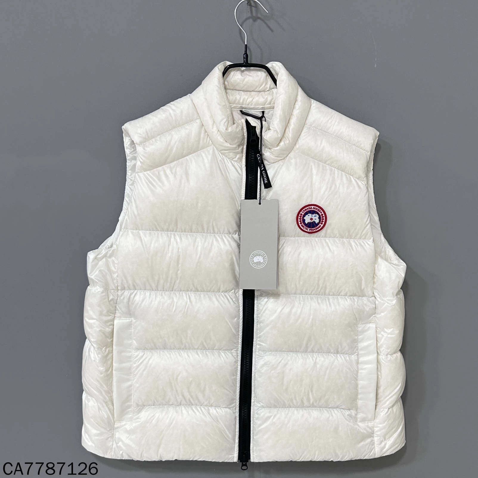 Canada Goose Canada Goose White Logo Down Vest XL Size US XL / EU 56 / 4 - 1 Thumbnail