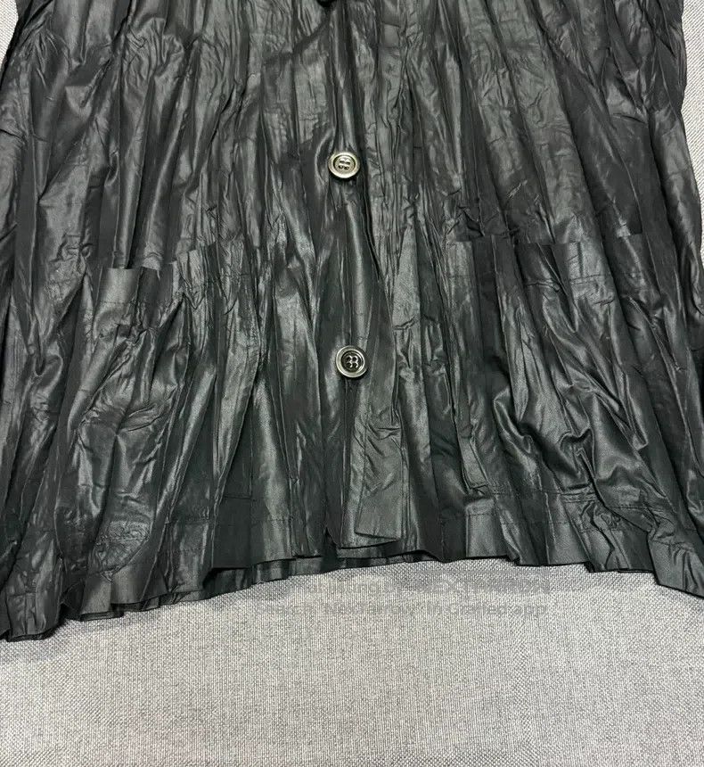Issey Miyake Issey Miyake Black Ruched Pearl Long-Sleeve Shirt Size L / US 10 / IT 46 - 4 Thumbnail