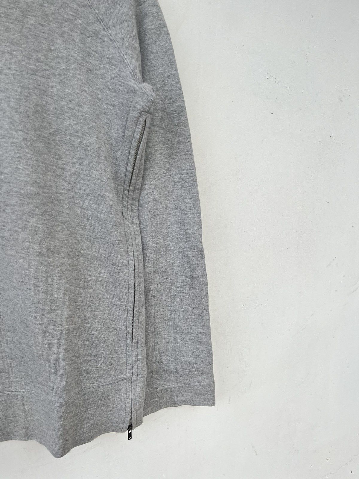 Tsumori Chisato Tsumori Chisato Side Zipp Pull Over Sweater Size US M / EU 48-50 / 2 - 4 Thumbnail