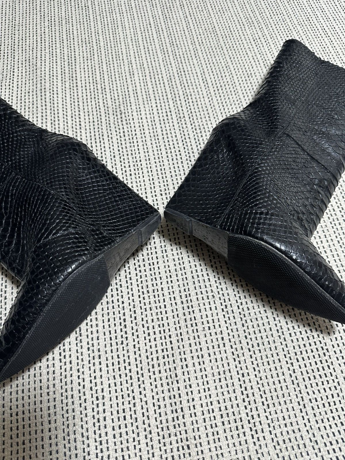 Giuseppe Zanotti Giuseppe Zanotti Python Bootie Size US 7 / IT 37 - 3 Thumbnail