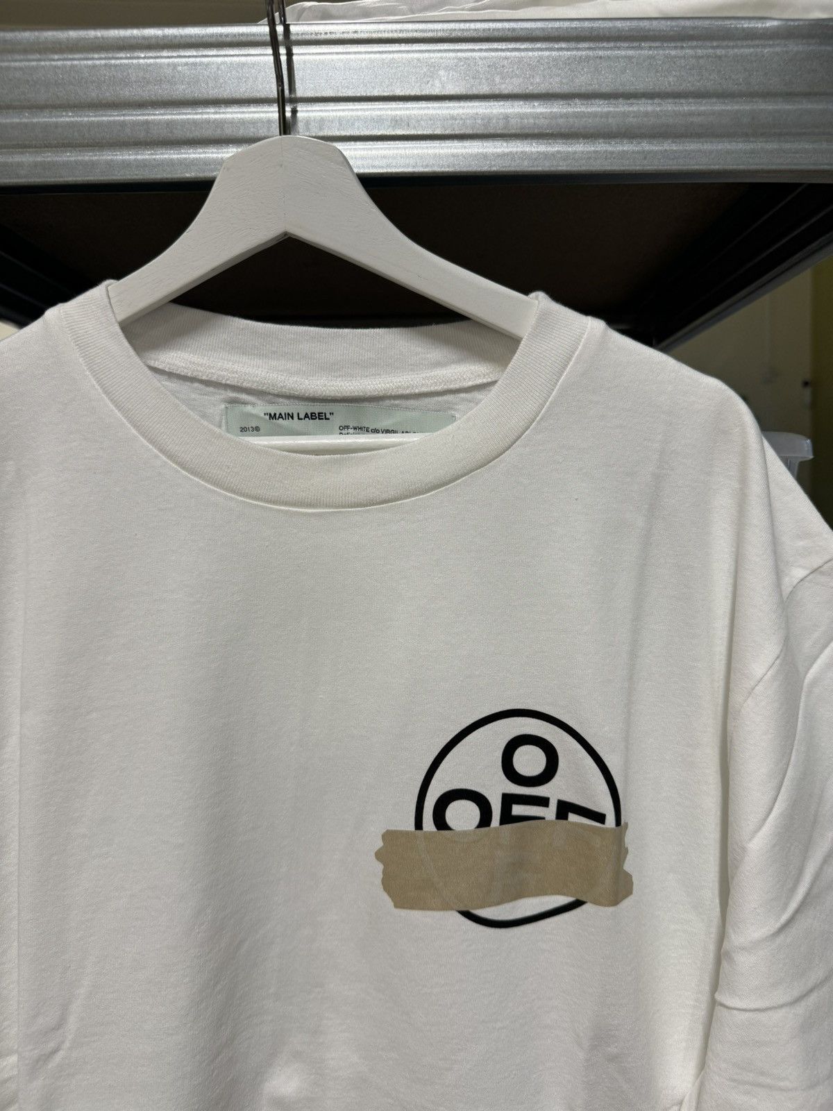 Off-White Off-White Oversized Tape Arrow T-shirt NEW 500$ retail Size US XL / EU 56 / 4 - 3 Thumbnail