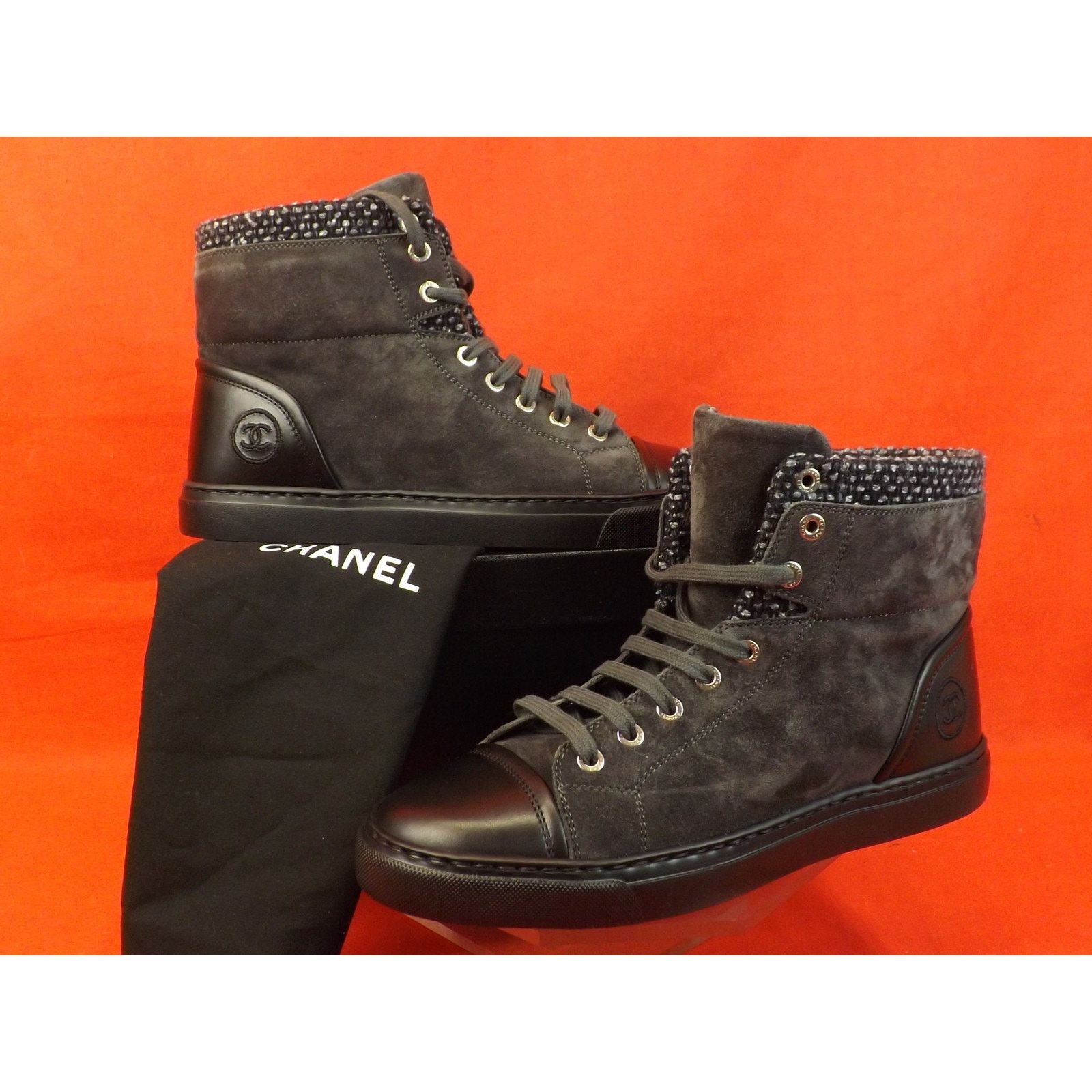 CHANEL G31058 GRAY BLACK SUEDE LEATHER CC LOGO SNEAKERS 36