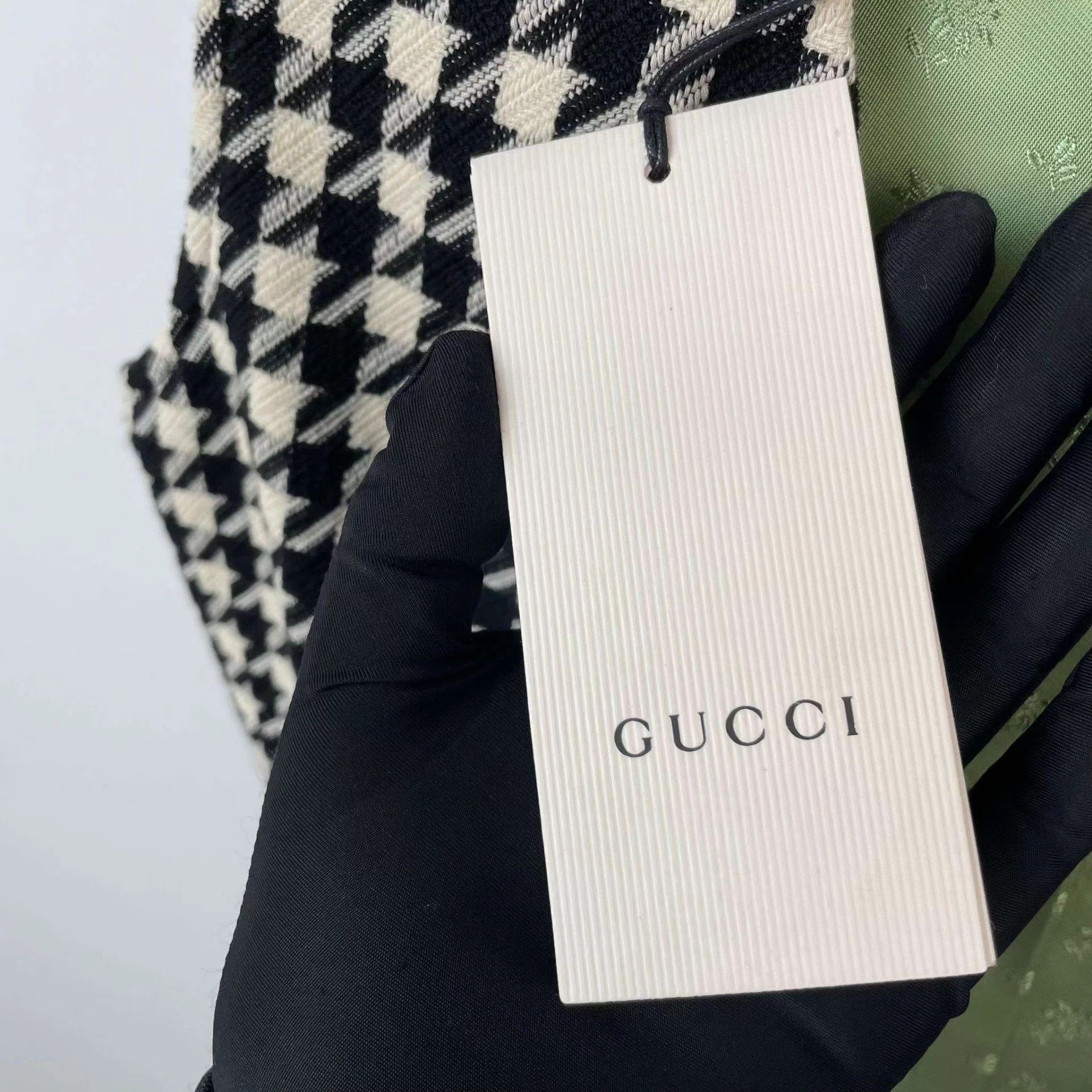 Gucci Gucci Black White Color Block Vest Men's Size 42 Size US XS / EU 42 / 0 - 4 Thumbnail