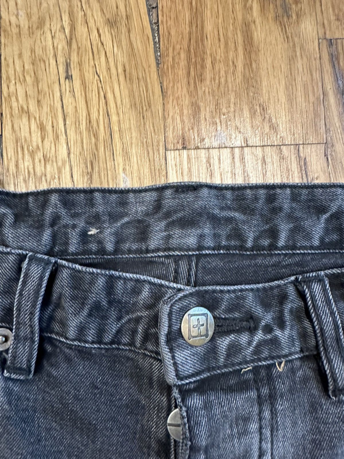 Ksubi Ksubi Knee Hole Dark Gray Denim Jeans Size 30 Size US 30 / EU 46 - 4 Thumbnail