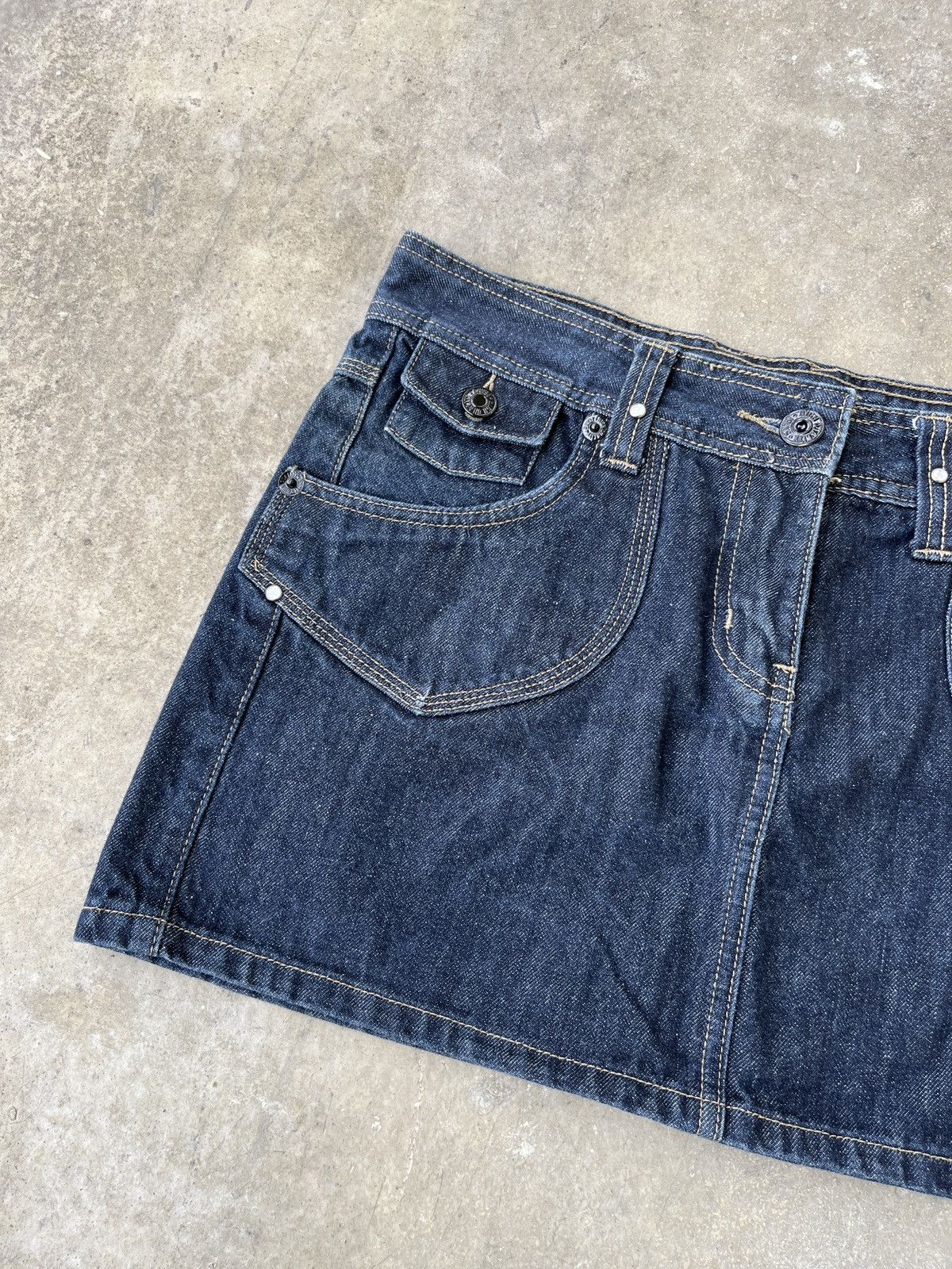 Vintage Vintage Denim y2k Mini Skirt Size 27" / US 4 / IT 40 - 4 Thumbnail