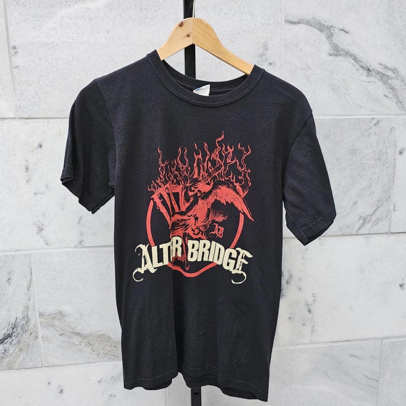 Other Men's Black and Red Alter Bridge Band Tee Size US S / EU 44-46 / 1 - 1 Thumbnail