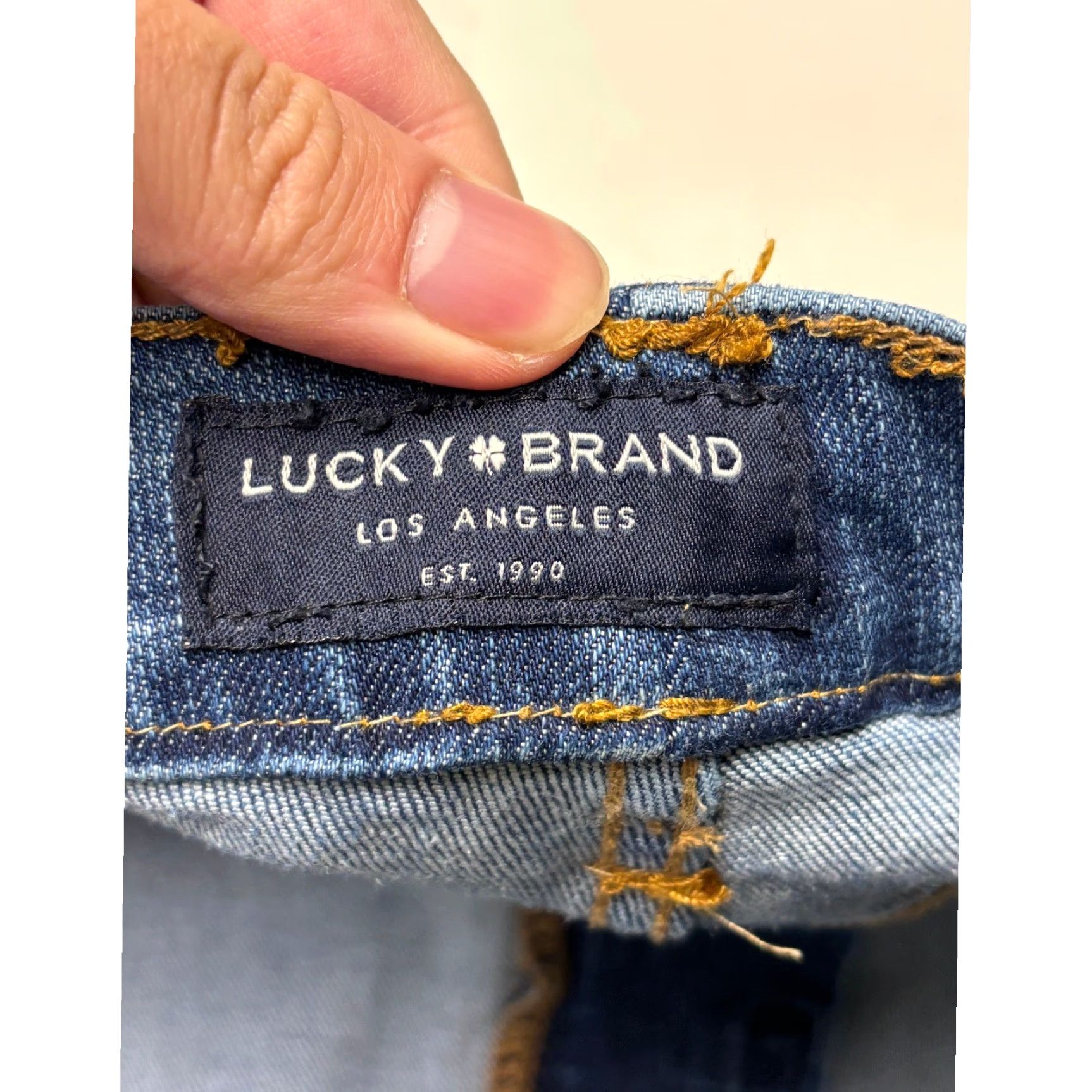 Lucky Brand Lucky Brand 410 Athletic Slim Jeans Mens 38x27 Blue Stretch Denim Medium Wash Straight 5-Pocket Modern Tailored Comfort Leather Patch Mens Size US 38 / EU 54 - 5 Thumbnail