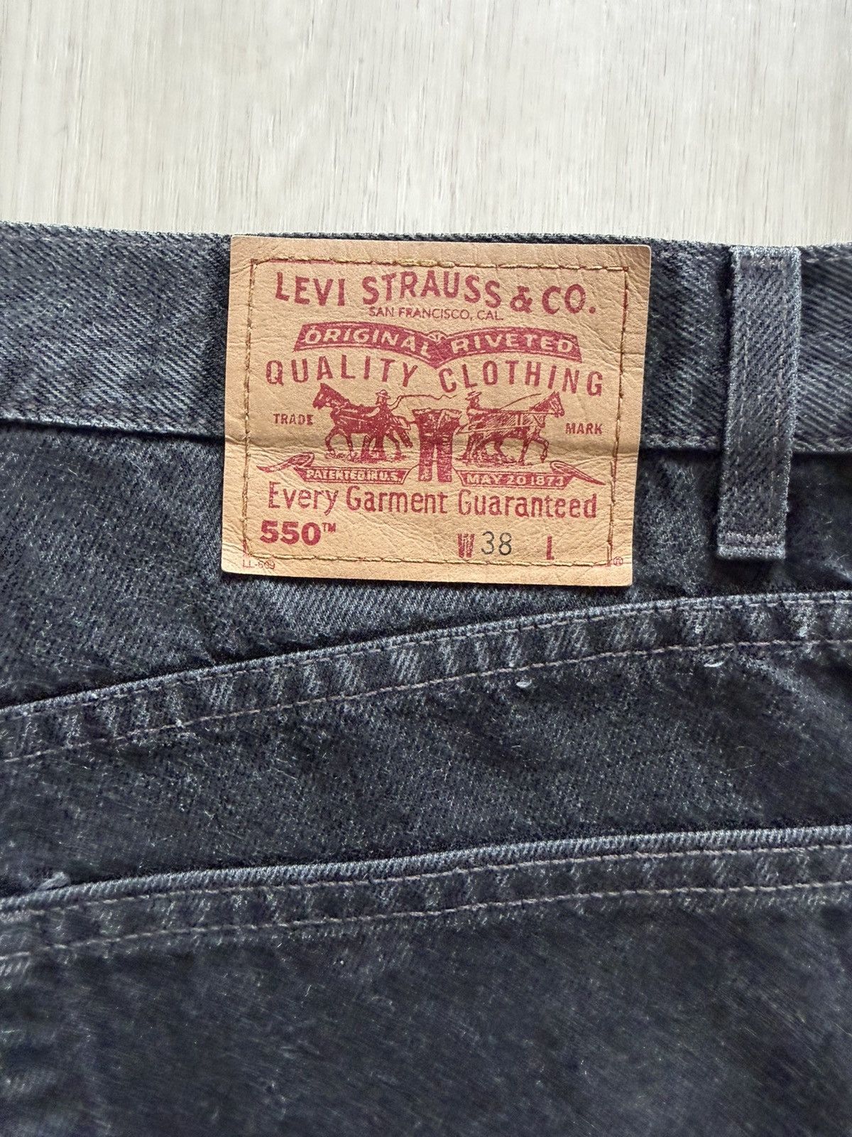Levi's Vintage 90s Levis Black Denim Shorts Sz 38 Made In Mexico Size US 38 / EU 54 - 2 Thumbnail