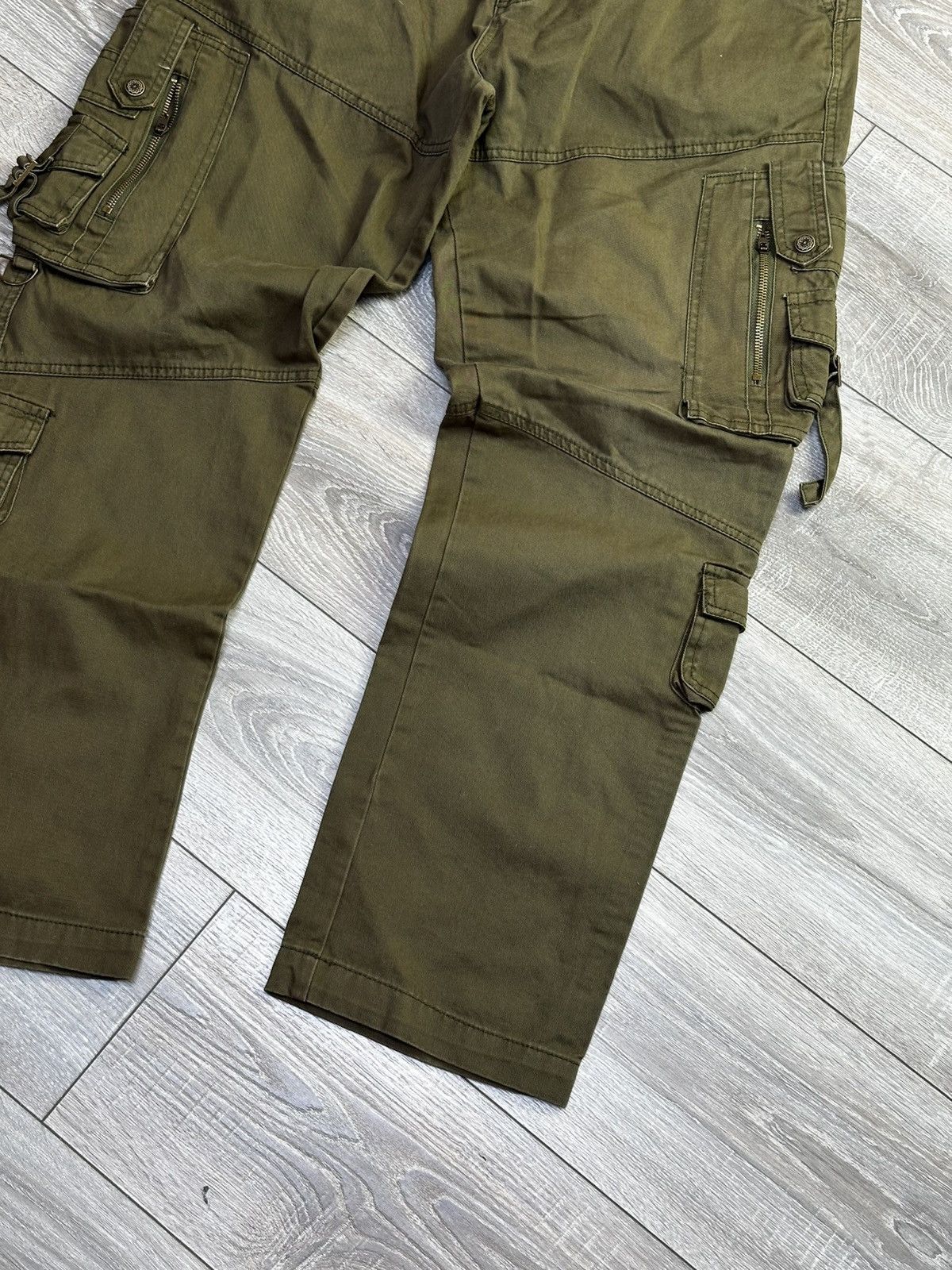 Japanese Brand Crazy 90s Grunge Military Olive Multi-Pocket Pants Size US 36 / EU 52 - 2 Thumbnail