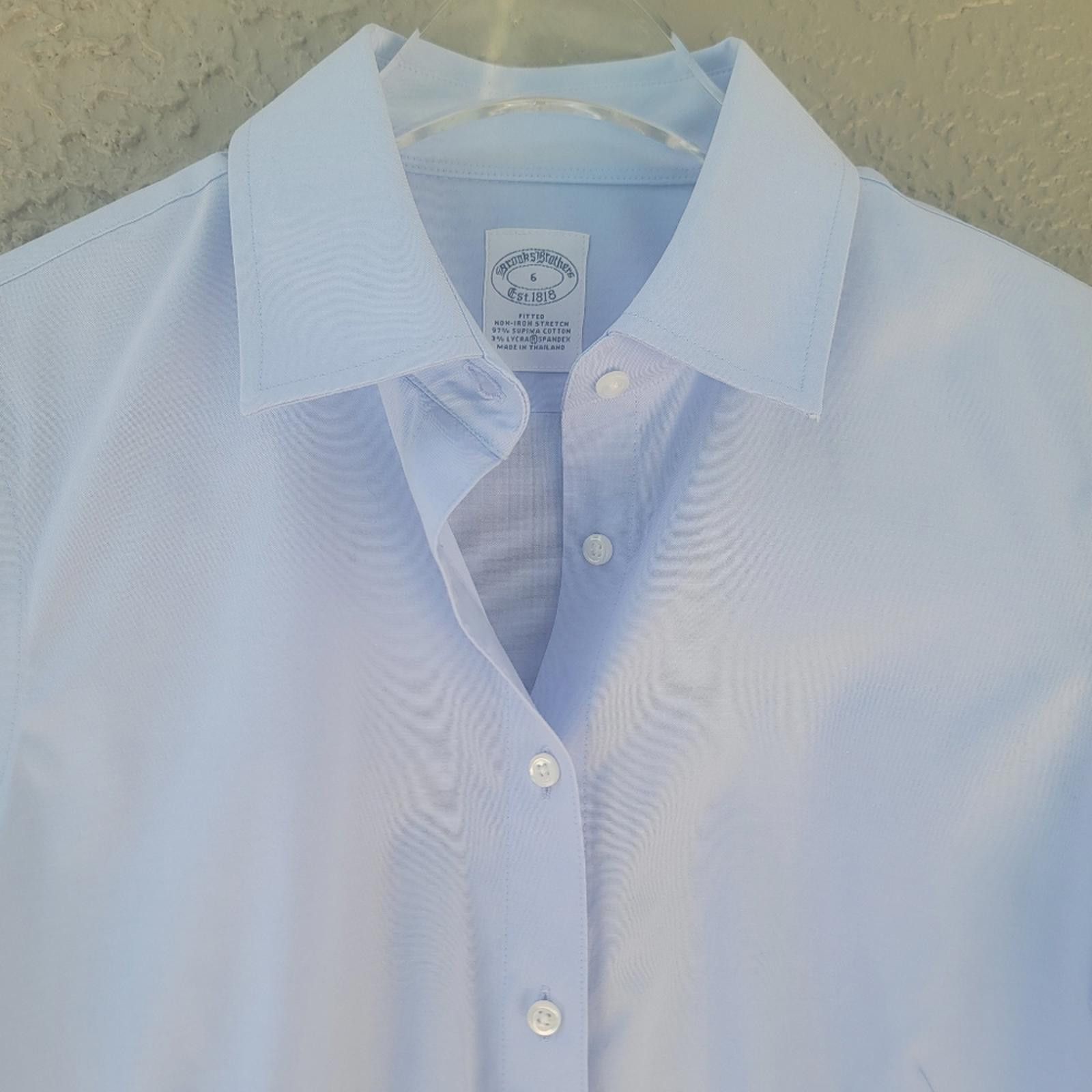 Brooks Brothers Brooks Brothers Light Blue Button Down Shirt Size M / US 6-8 / IT 42-44 - 4 Thumbnail