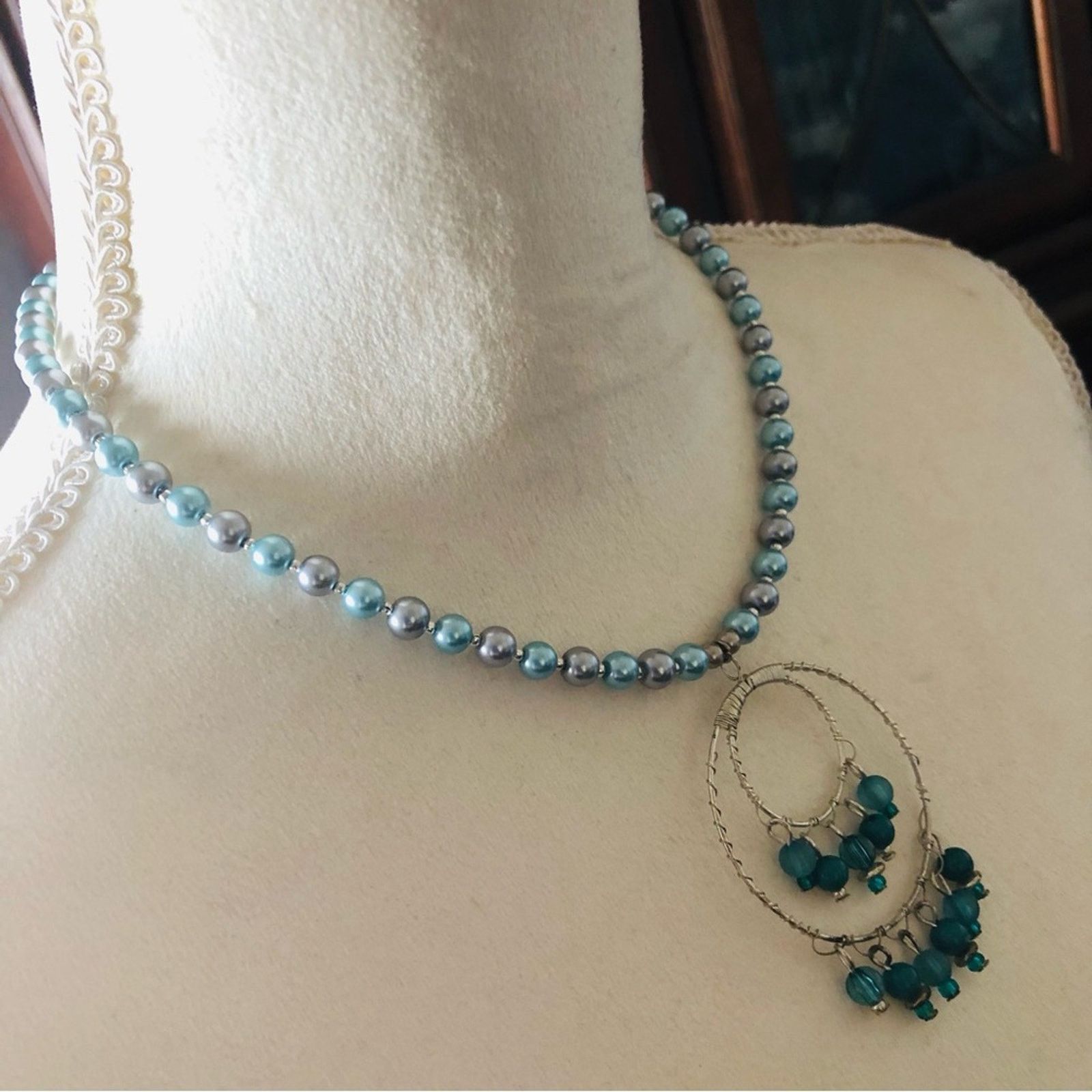 Handmade Handcrafted repurpose hand wired medallion Pearl necklace Size ONE SIZE - 3 Thumbnail