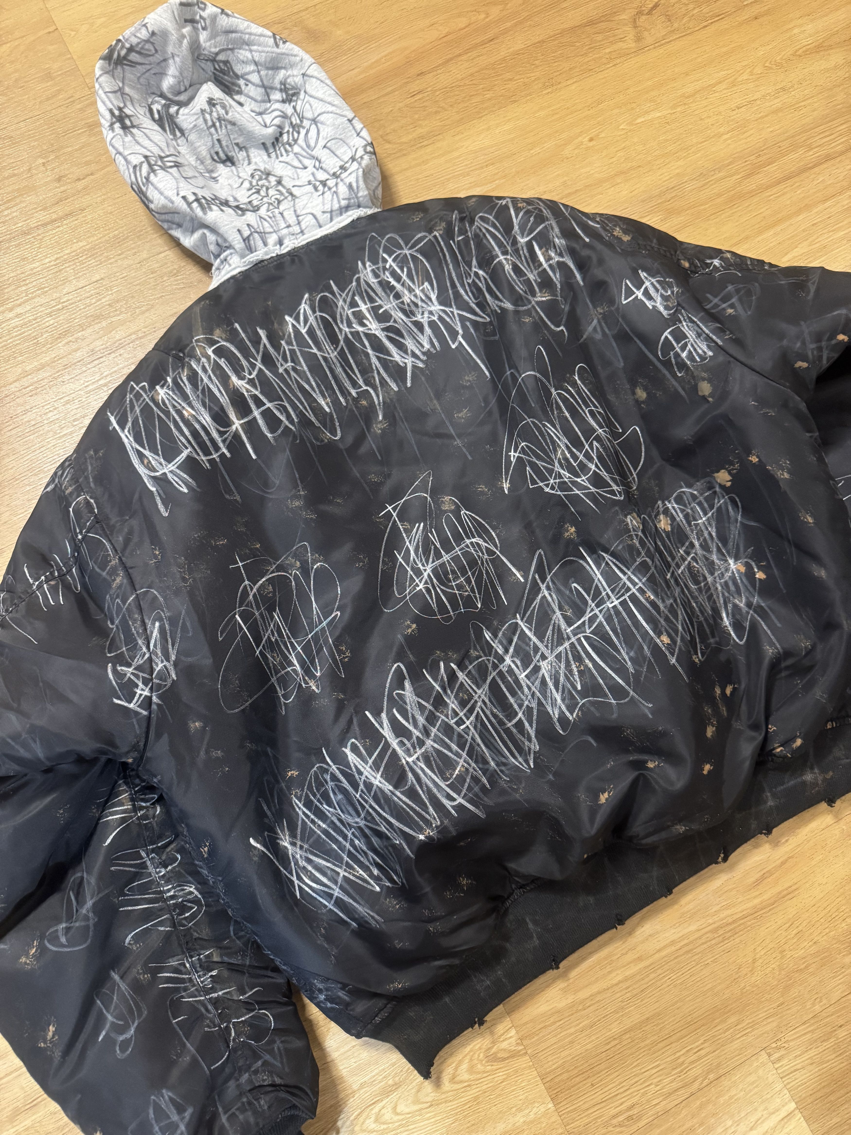 Other Knall3r custom graffiti bomber Size US L / EU 52-54 / 3 - 4 Thumbnail