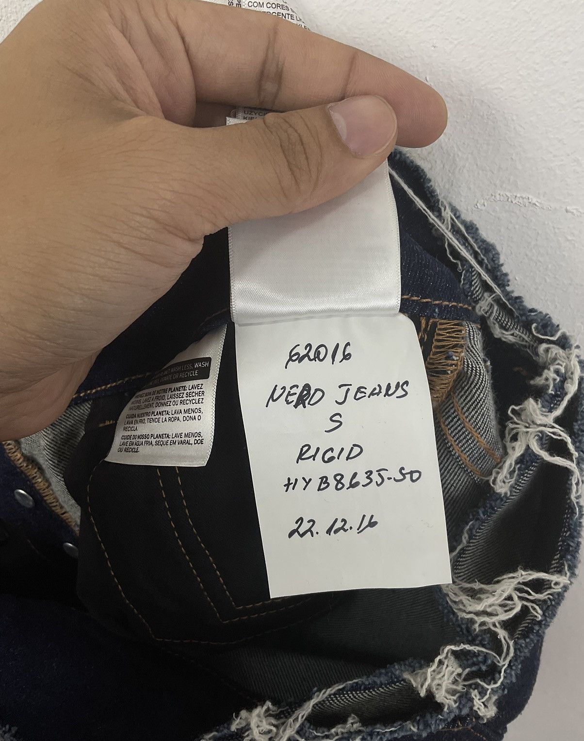 Levi's × Vetements Vetements x Levis Studio Sample Denim Pants Size US 28 / EU 44 - 14 Thumbnail