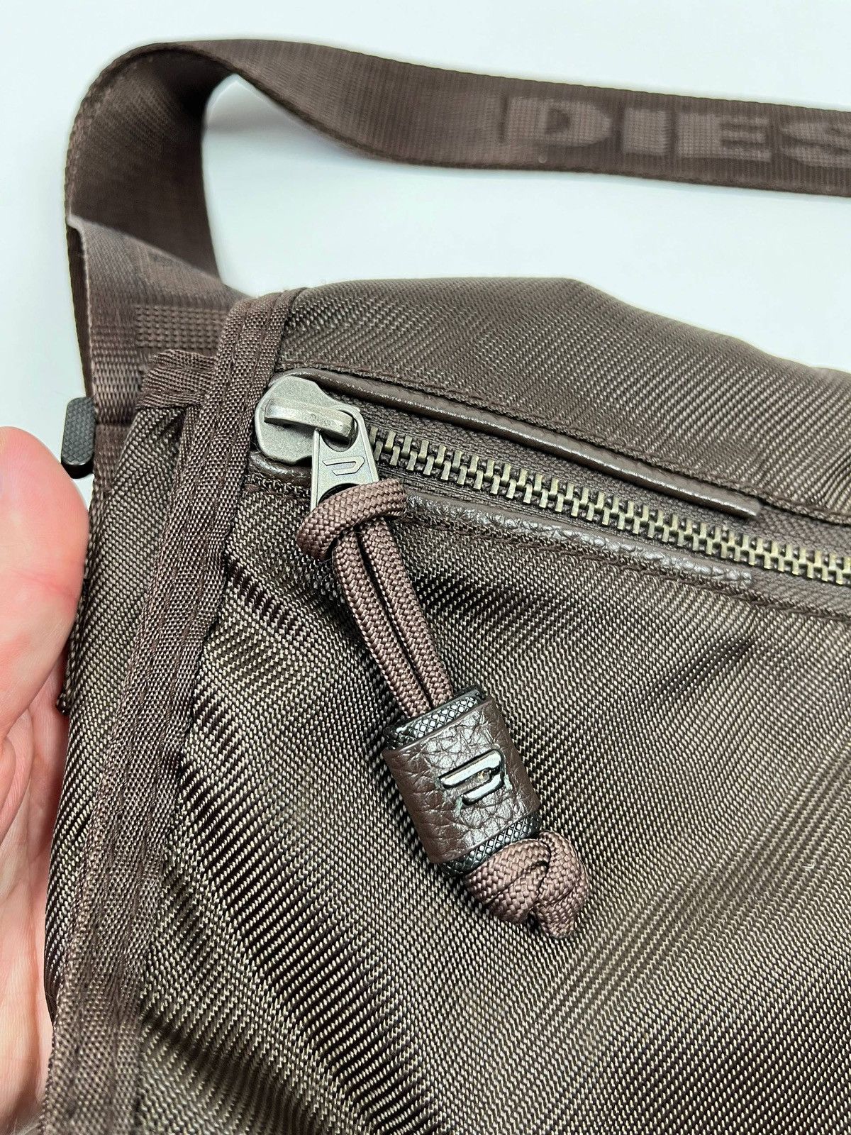 Diesel Brown Messenger Bag Crossbody Shoulder Nylon Y2K ArchiveBag Size ONE SIZE - 4 Thumbnail