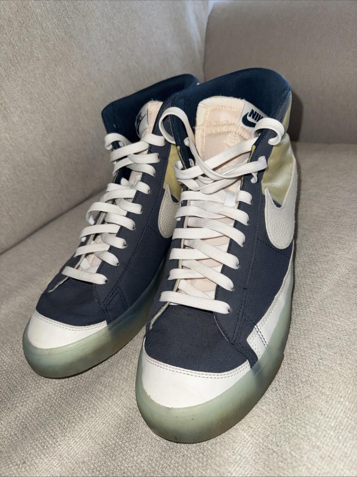 Nike NIKE BLAZER MID '77 ARMORY NAVY SUMMIT WHITE [DH4505-400] Size US 11 / EU 44 - 3 Thumbnail