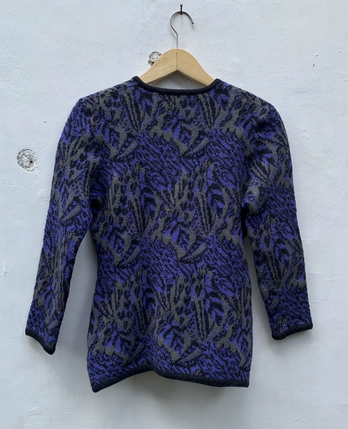 Aran Isles Knitwear × Jean-Louis Scherrer × Vintage Vintage jean louis scherrer boutique knit wool cardigan Size M / US 6-8 / IT 42-44 - 2 Thumbnail