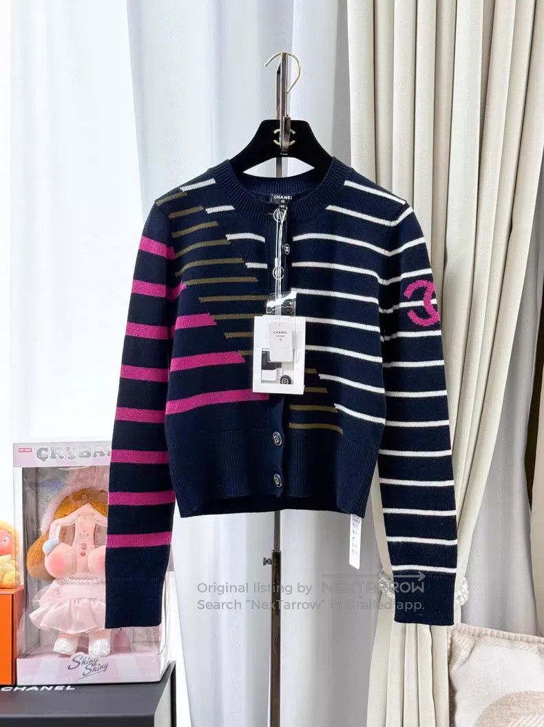 Chanel Chanel Colorful striped long-sleeved knitted cardigan coat Size XXS / US 00 / IT 34 - 1 Thumbnail