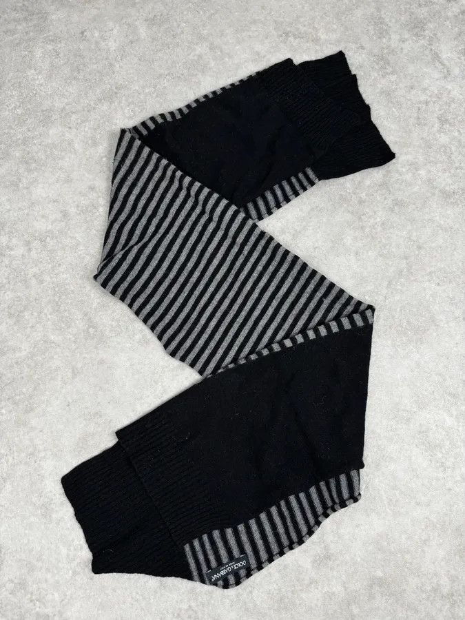 Dolce & Gabbana 2010s Dolce & Gabbana Grey & Black Striped Beanie & Scarf Set Size ONE SIZE - 7 Thumbnail