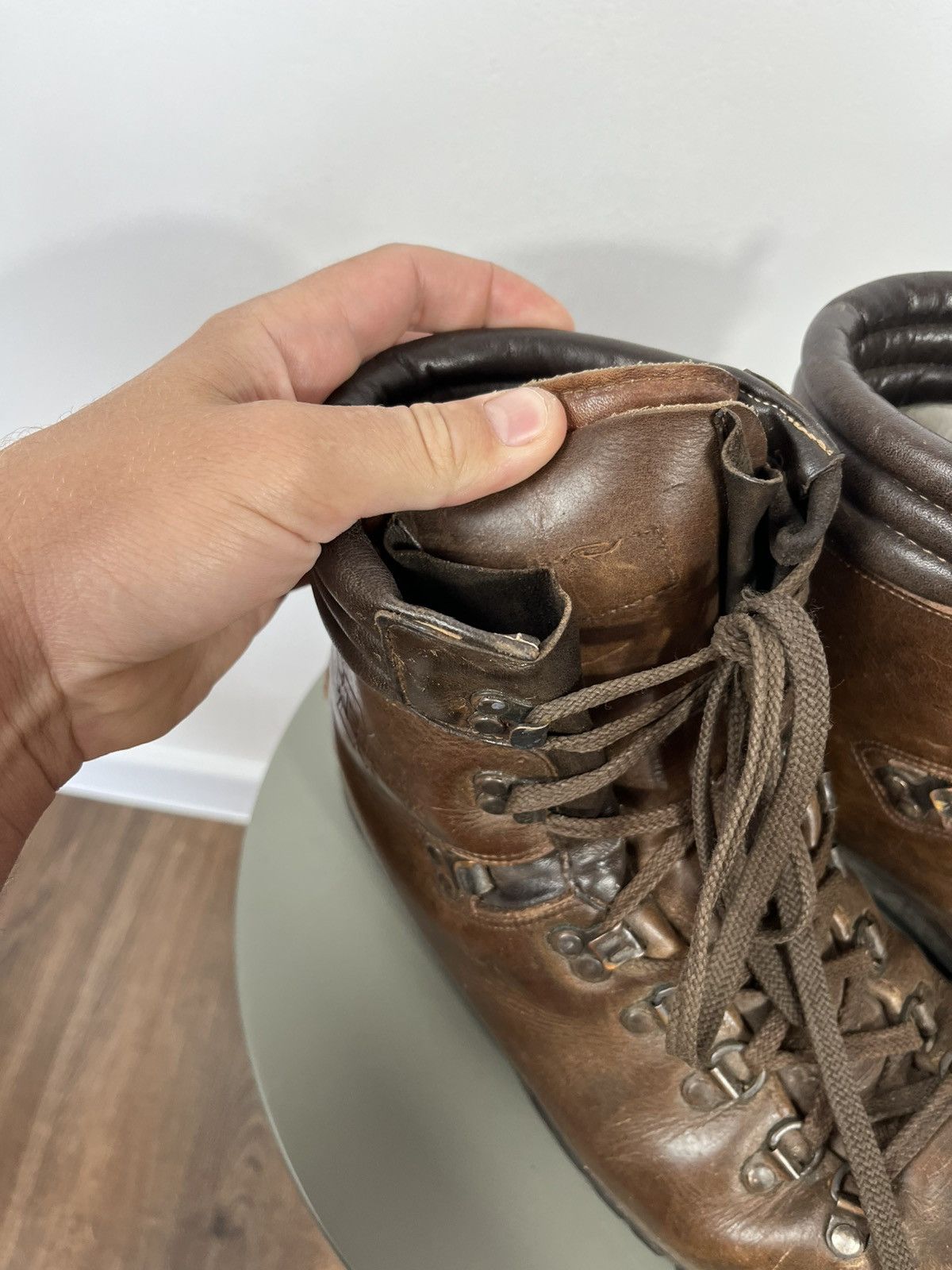 Other Meindl Men’s Leather Hiking Boots 9 Heavy Duty Vibram Sole Size US 9 / EU 42 - 17 Thumbnail