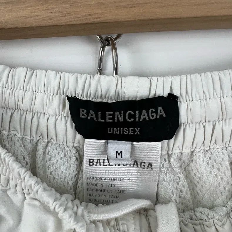 Balenciaga Balenciaga size M White big logo embroidered nylon track p Size US 27 - 6 Thumbnail
