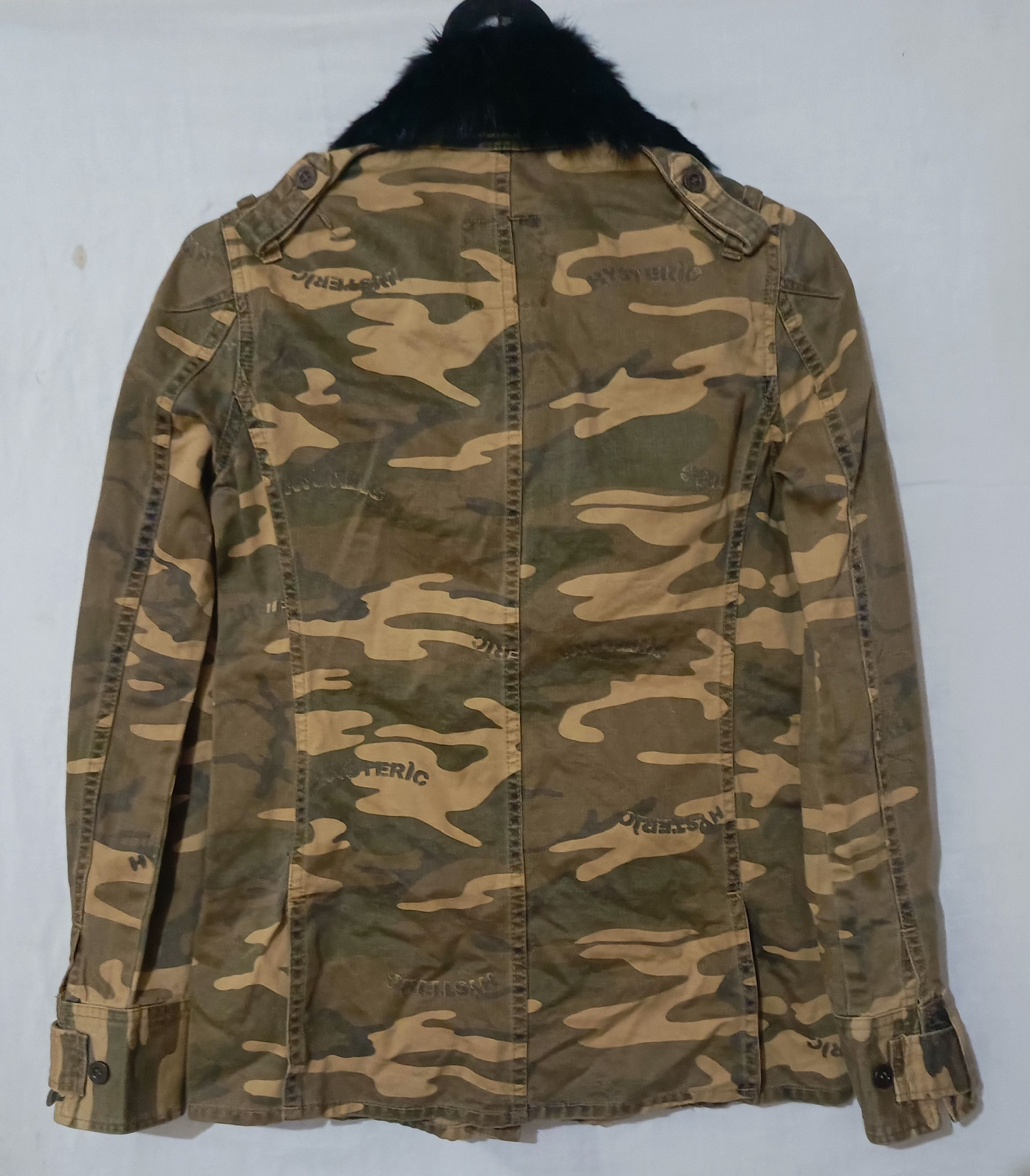 14th Addiction × Hysteric Glamour × Japanese Brand Exstra Black Fur Hysteric Glamour Thick Cargo Shirt Camo Size ONE SIZE - 2 Thumbnail
