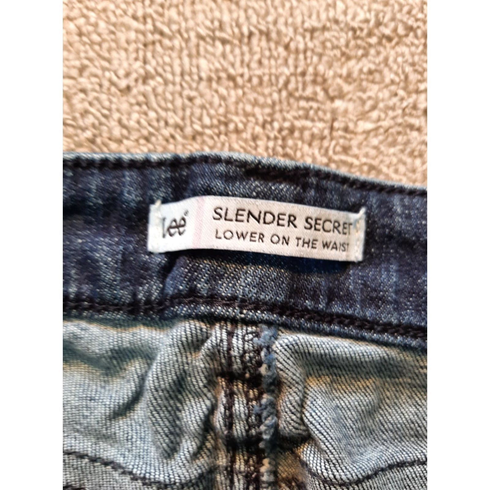 Lee Lee Slender Secret Jeans Womens Size 28x29 Denim Beaded Pockets Low rise Size 28" / US 6 / IT 42 - 5 Thumbnail