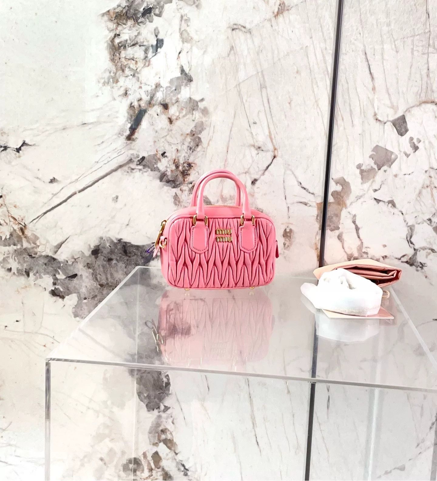 Miu Miu Pre-loved Bag Very good condition Size ONE SIZE - 1 Thumbnail