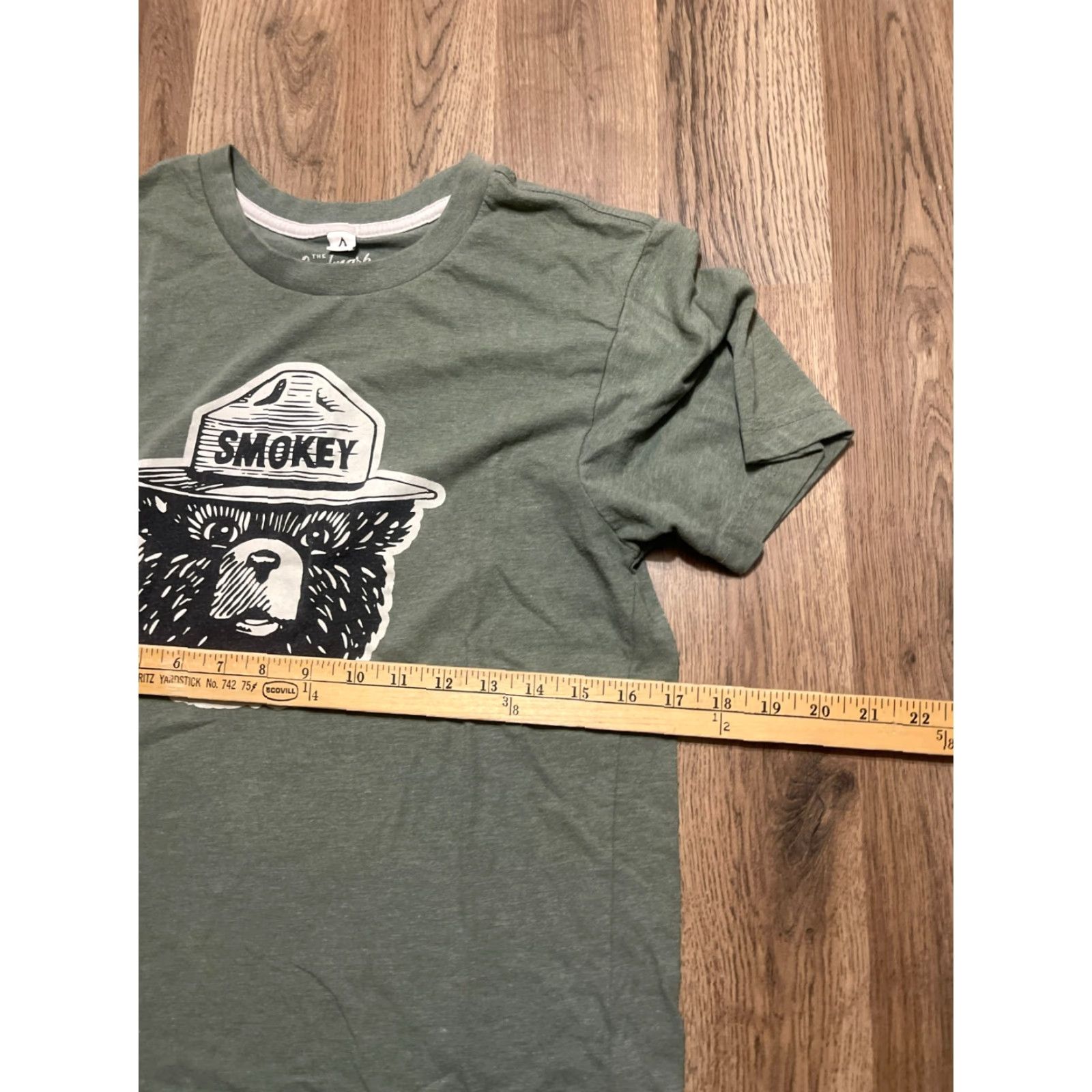 Vintage Smokey The Bear The Landmark Shirt Women’s Size Small Green T-Shirt Vintage No Size S / US 4 / IT 40 - 7 Thumbnail