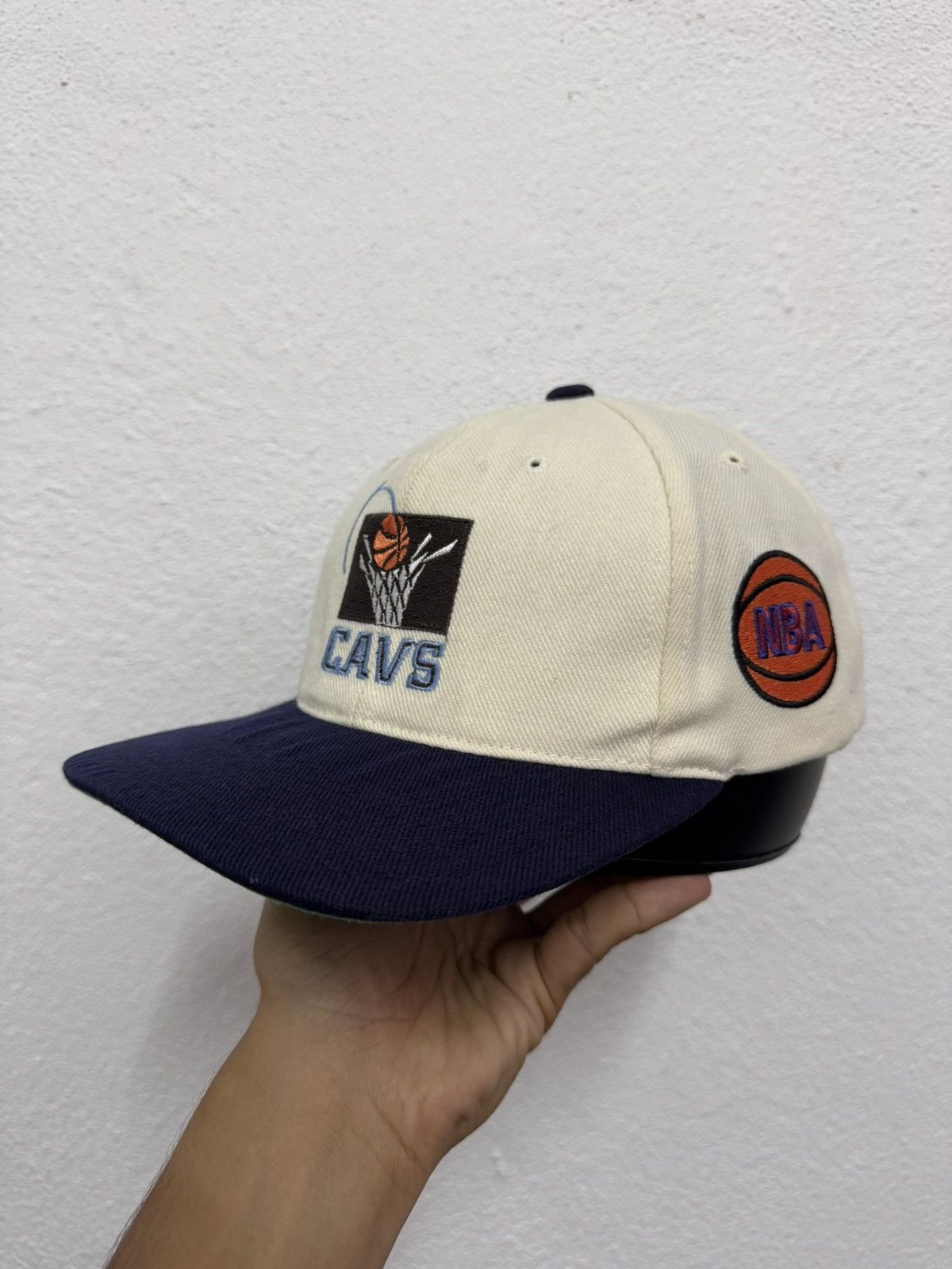 NBA Vintage 90’s Cleveland Cavs Cap Size ONE SIZE - 1 Thumbnail