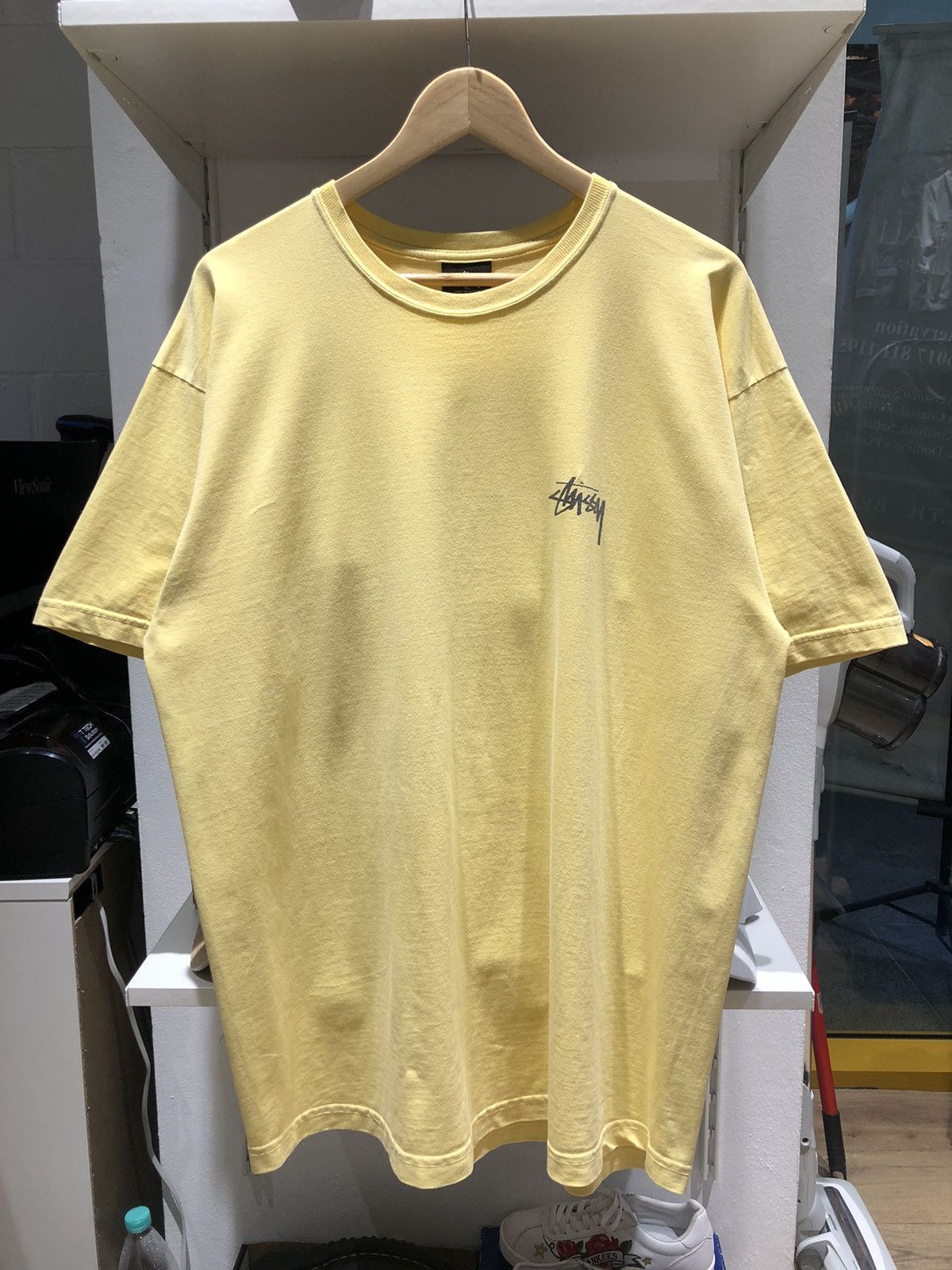 Stussy Stussy Dragon Yellow Pigment Dyed T-Shirt Size US XL / EU 56 / 4 - 2 Thumbnail