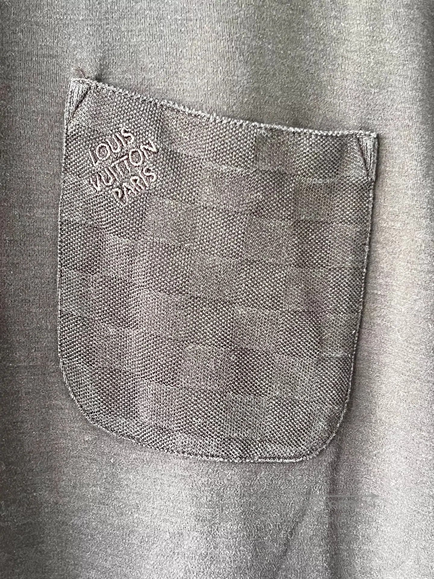 Louis Vuitton Blue Short Sleeve Pocket T. Size US XXL / EU 58 / 5 - 5 Thumbnail