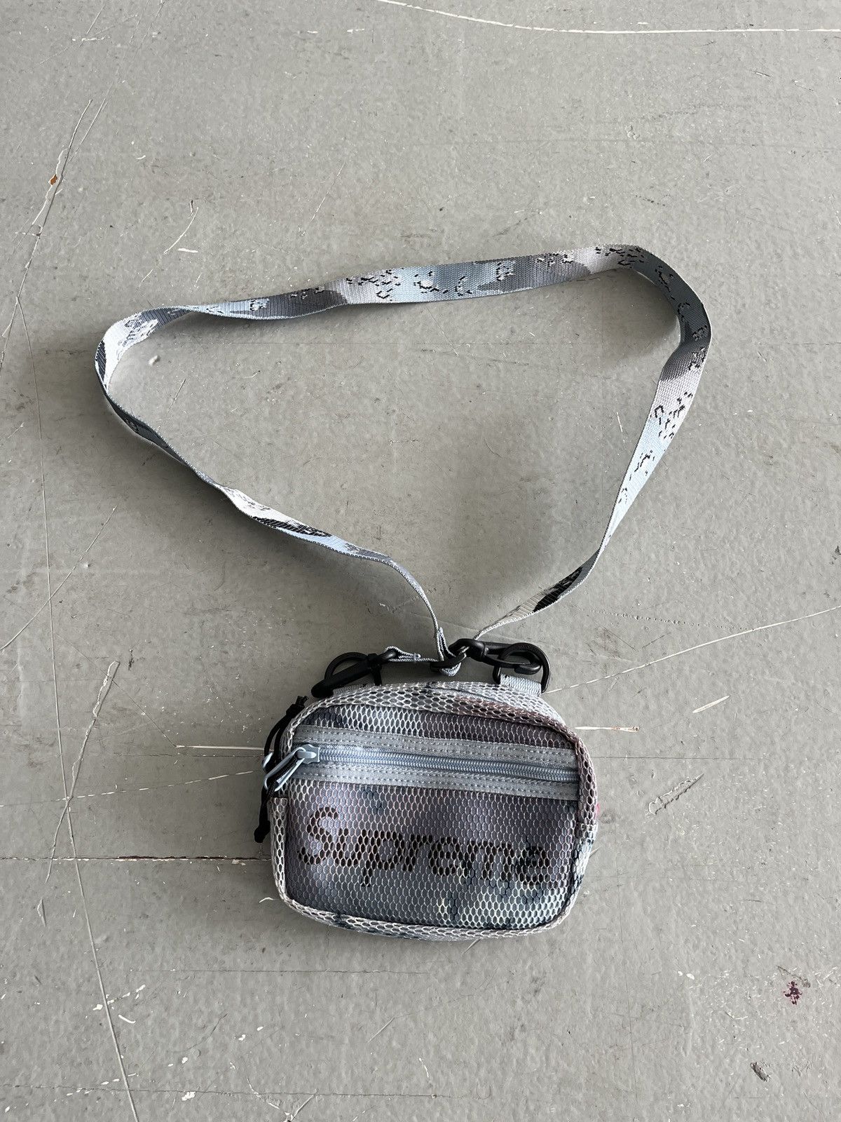 Supreme SS20 Blue Camo Shoulder Bag (unisex)