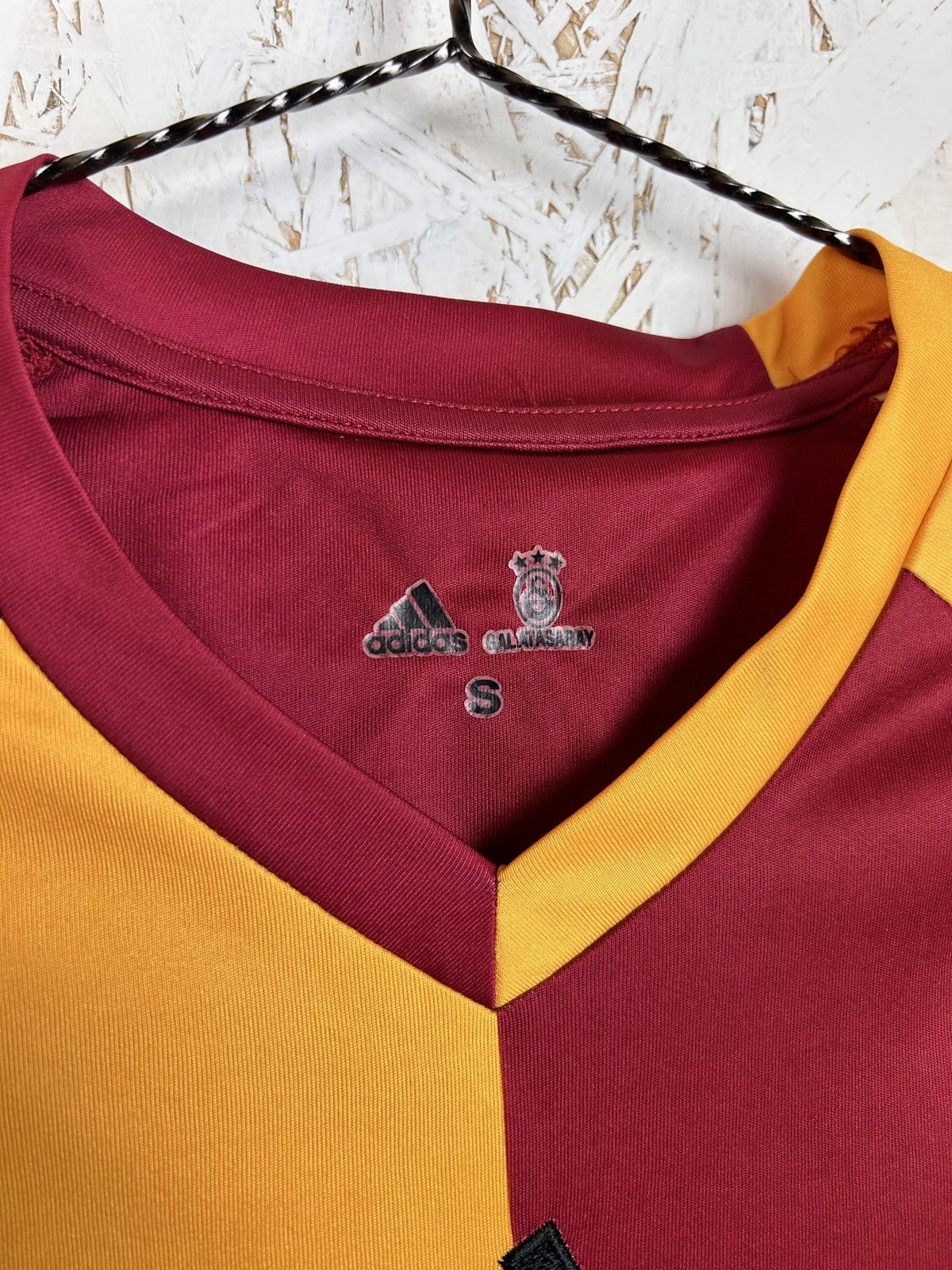 Adidas 00s Vintage Adidas Galatasaray 2008/09 Home Kit Jersey Size US S / EU 44-46 / 1 - 8 Thumbnail