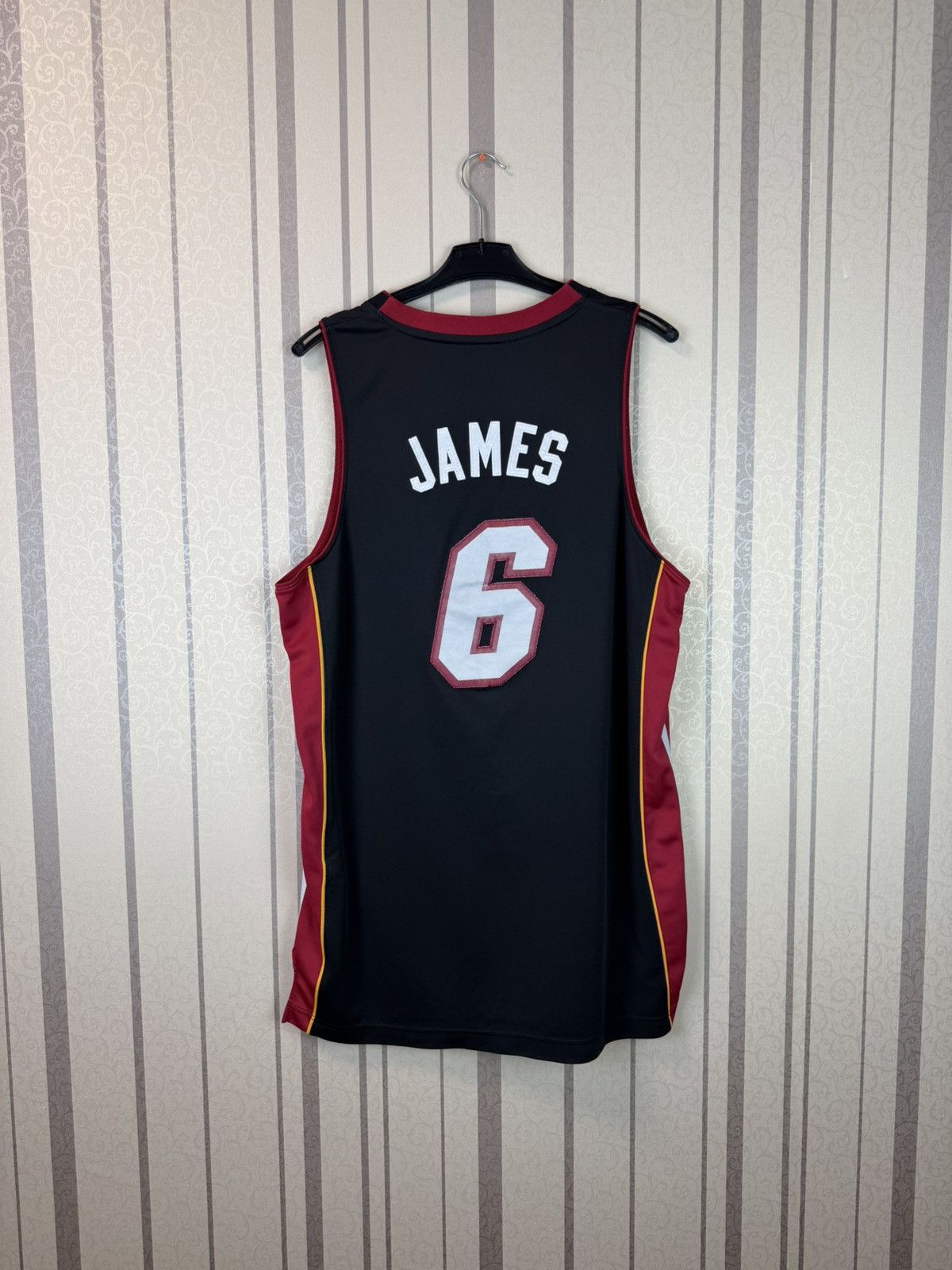 Adidas 2014 Adidas NBA Miami Heat LeBron James 6 jersey Size US L / EU 52-54 / 3 - 2 Thumbnail