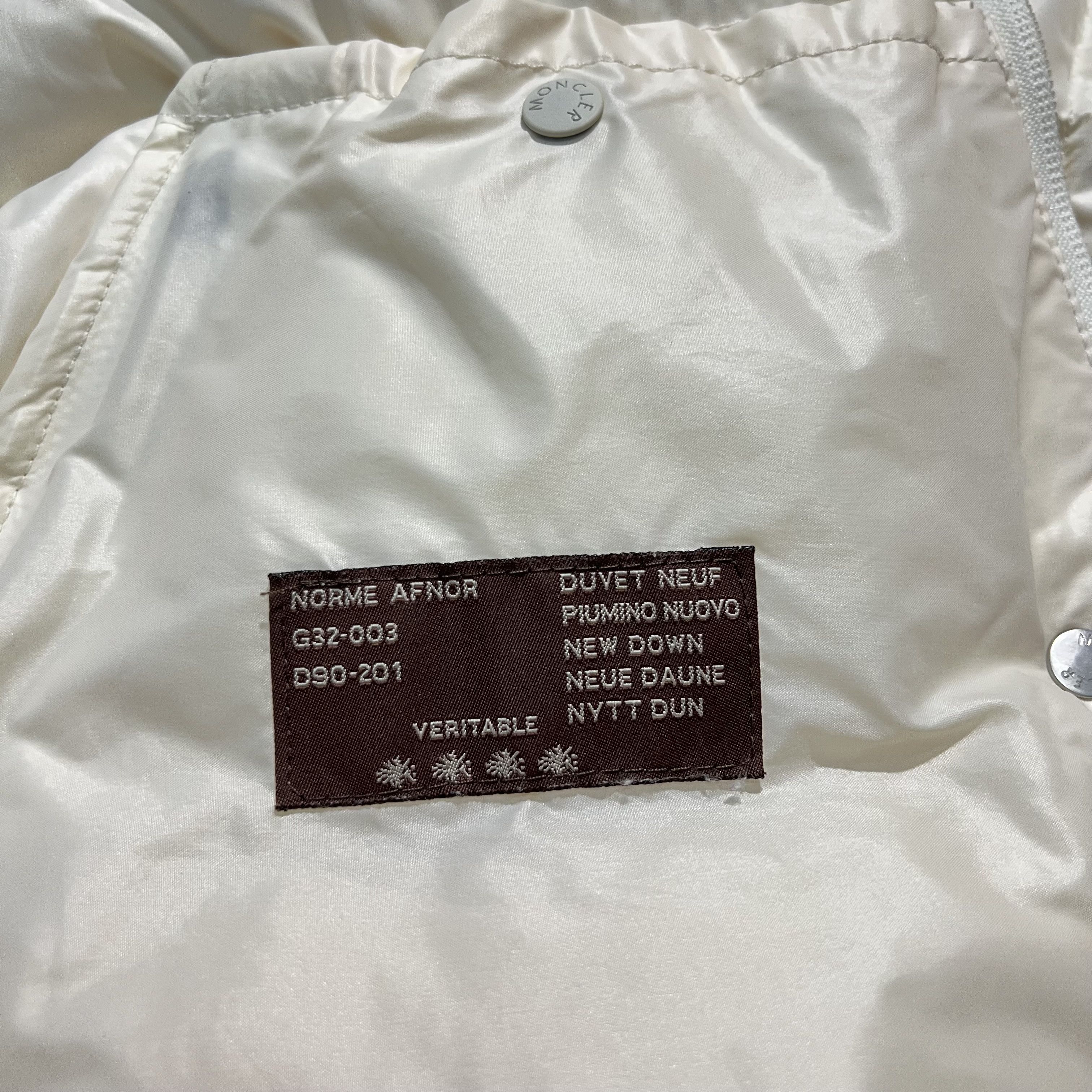 Moncler Moncler Vintage puffer down jacket Size S / US 4 / IT 40 - 22 Thumbnail