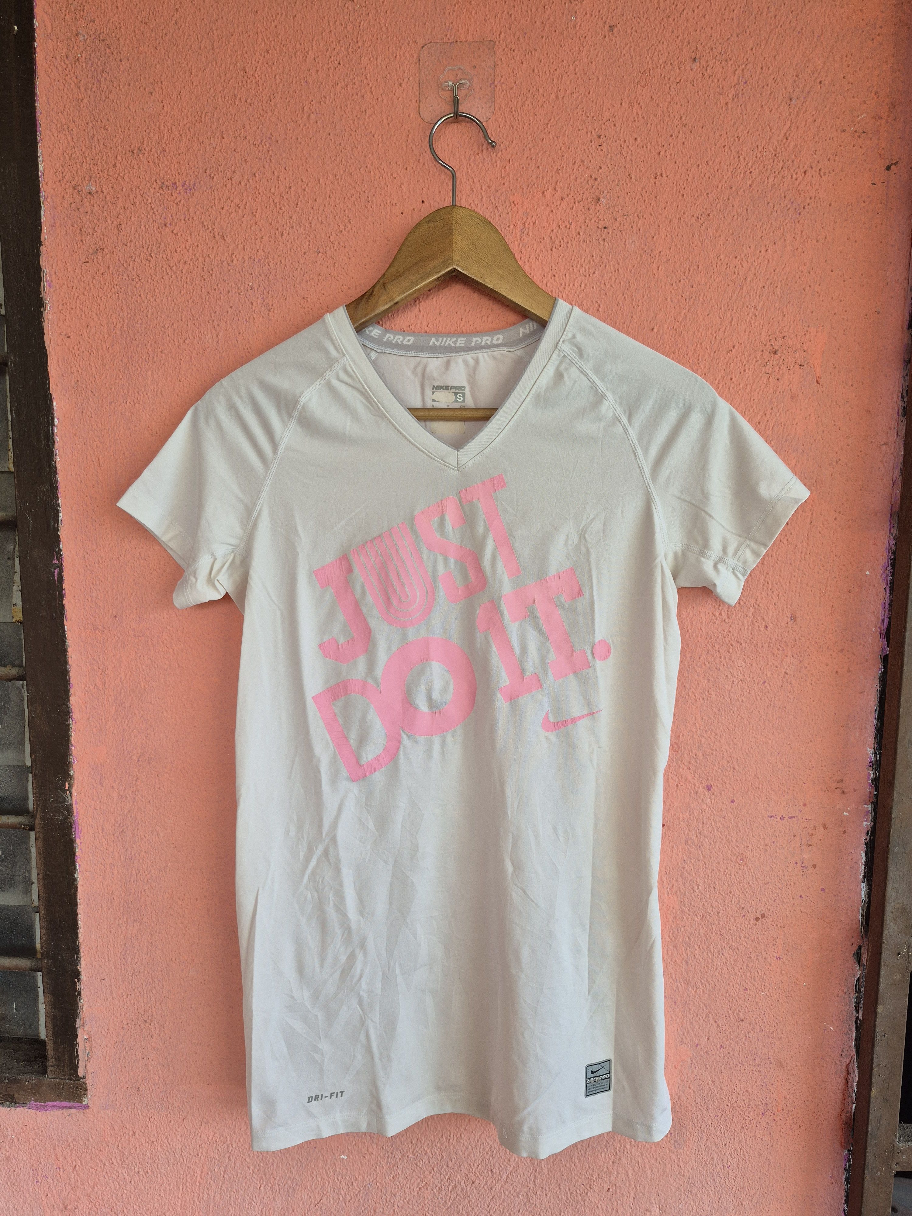 Nike 🔥 Nike Just Do It Pro Combat Tops Dri Fit Size S / US 4 / IT 40 - 1 Thumbnail