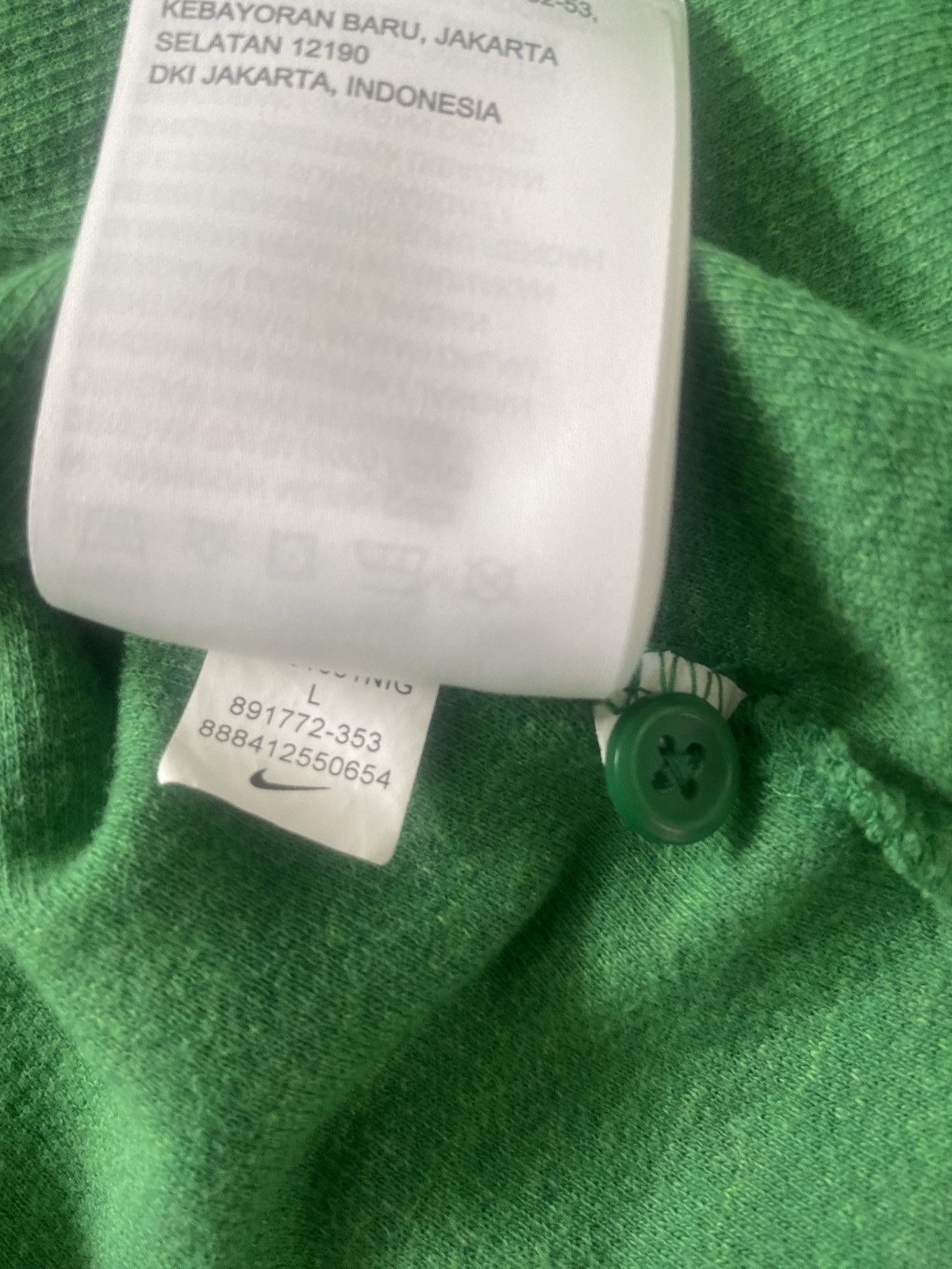 Nike Vintage Nike Australia Soccer Jersey Size US L / EU 52-54 / 3 - 7 Thumbnail